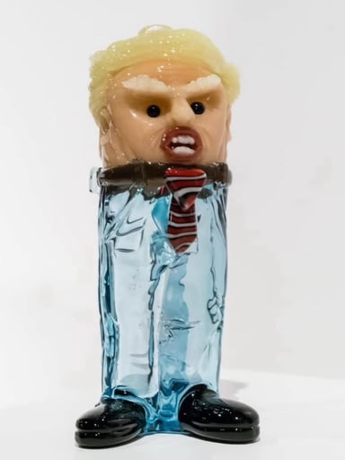 Preview pic of Ouchkick Trump bobby