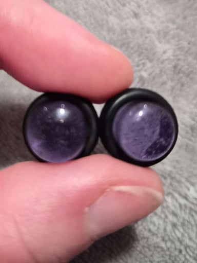Preview pic of 8mm (0g) Plugs (Pair)