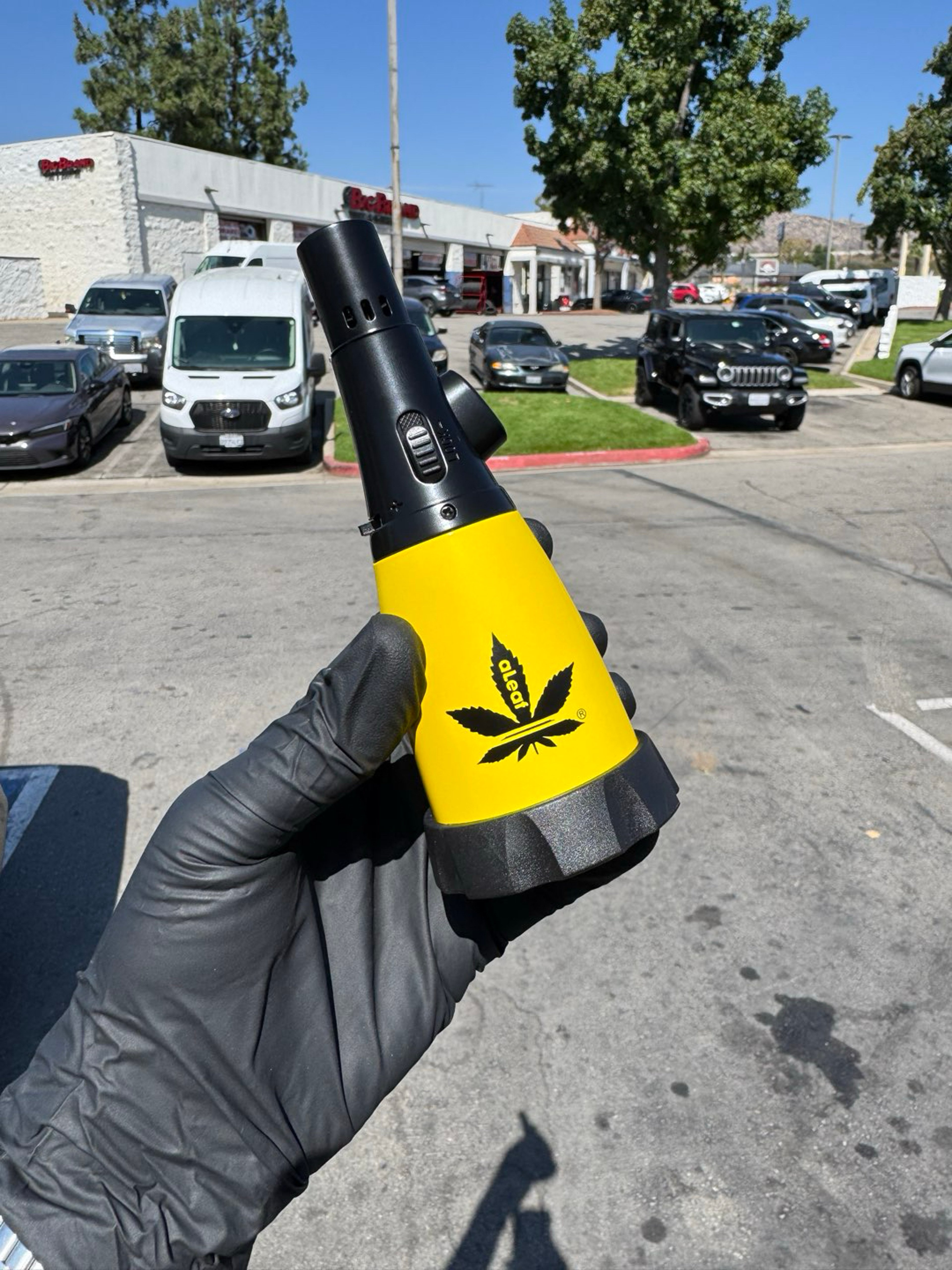 Preview pic of Aleaf yellow torch