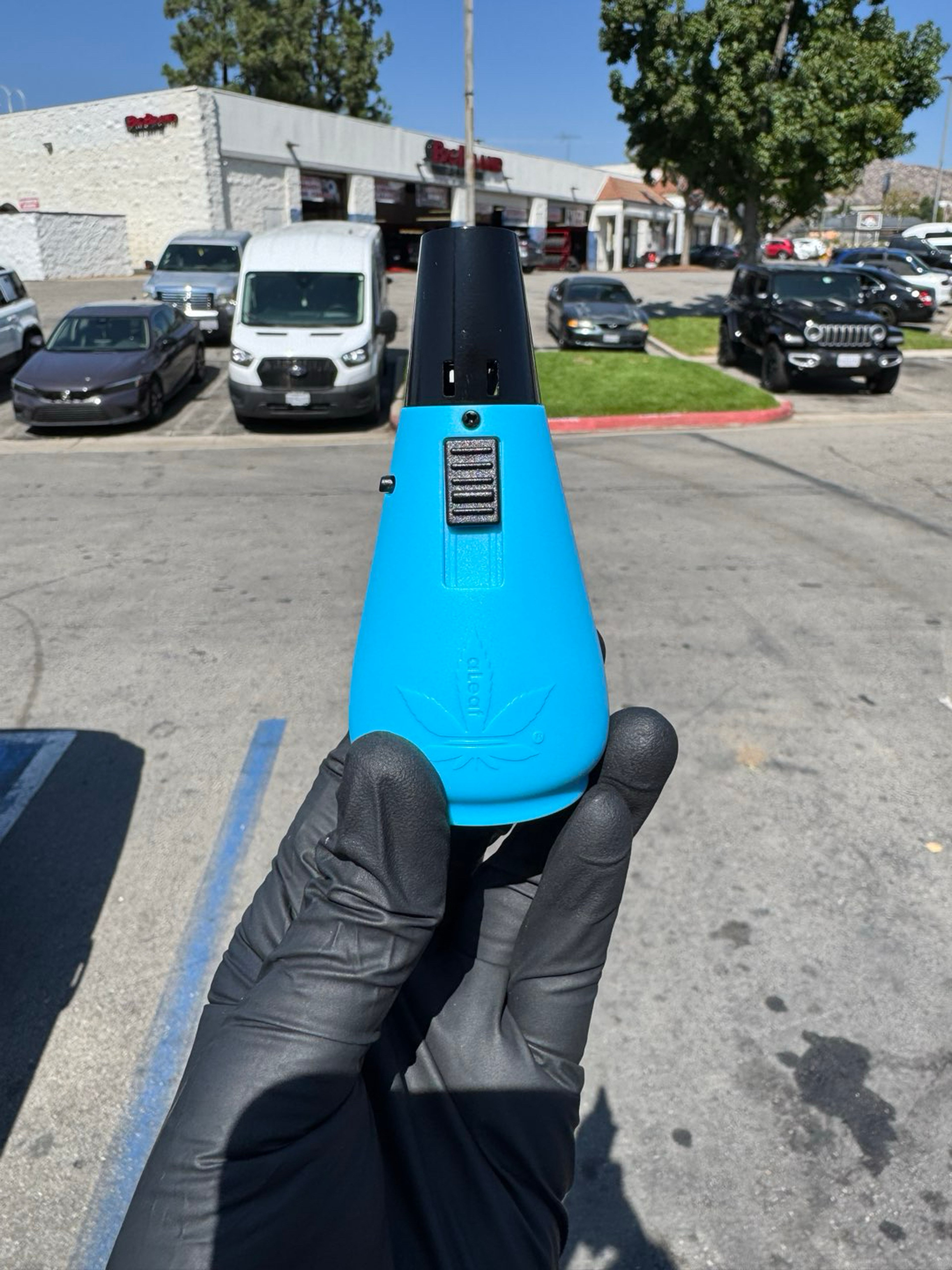 Preview pic of Aleaf blue torch