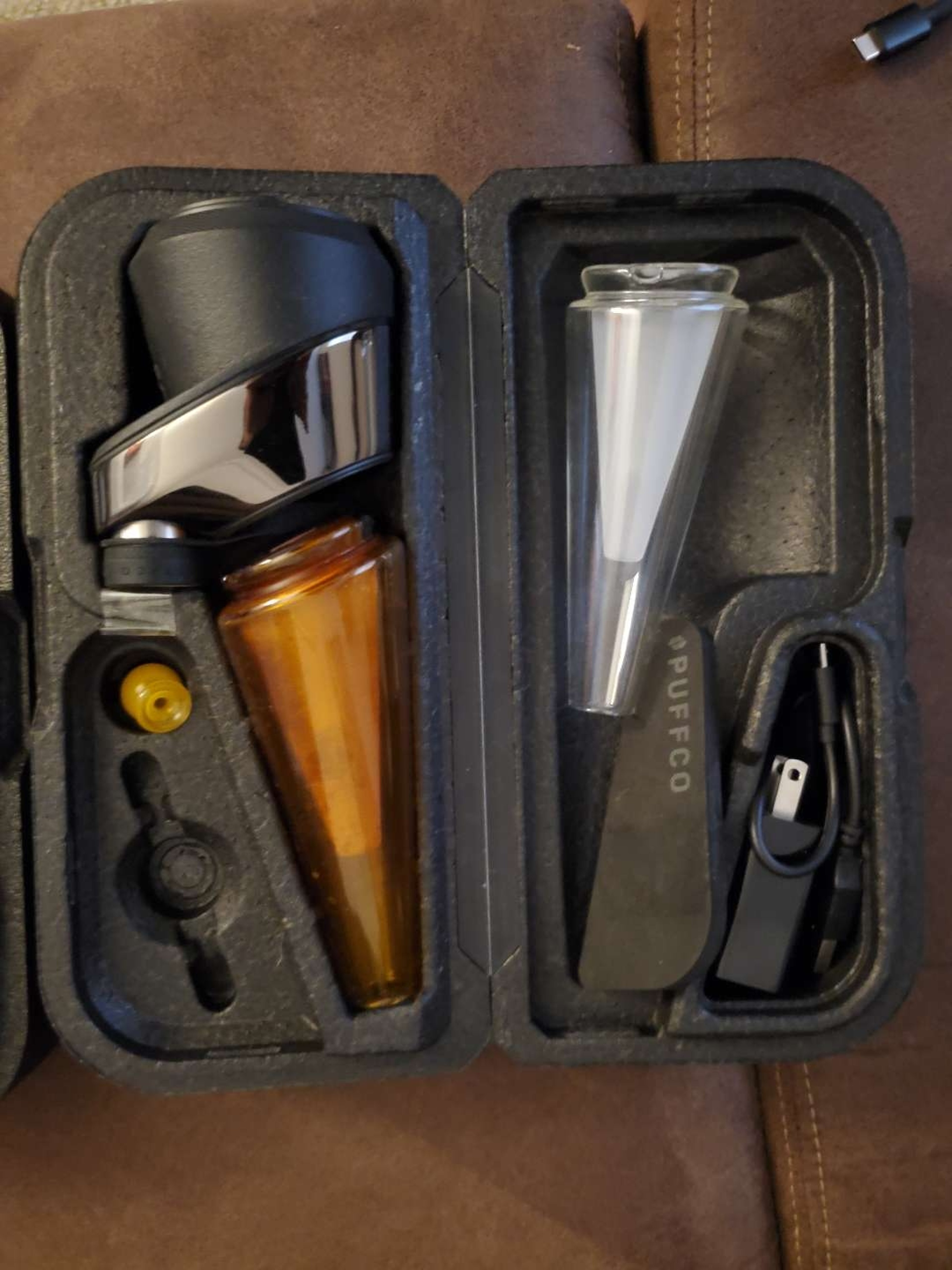 Preview pic of 2 Puffco Peaks