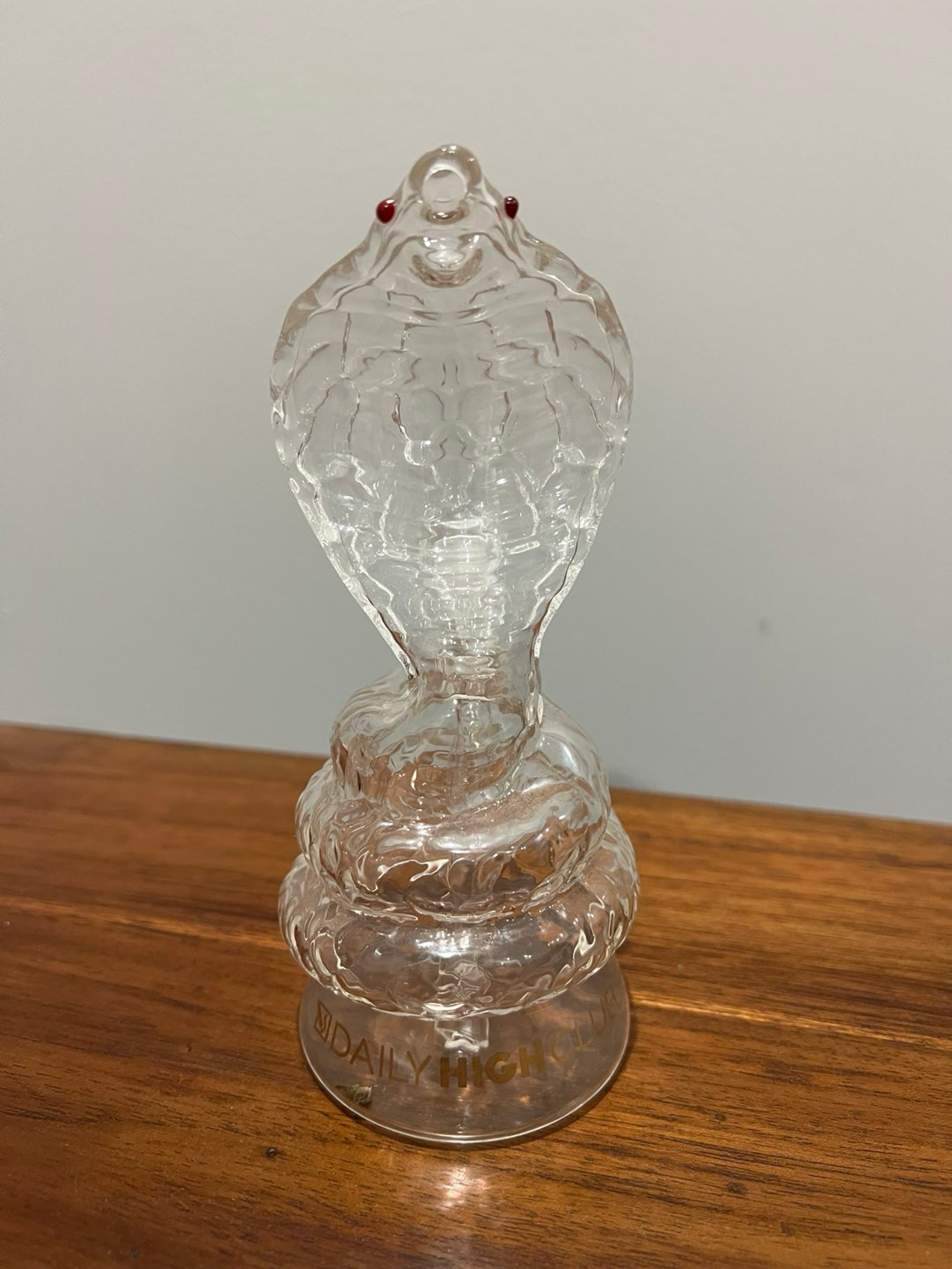 Preview pic of The Daily High Club Clear Cobra Bong