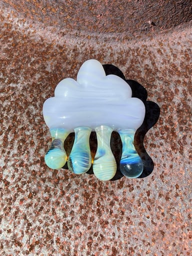 Preview pic of Rainy daze pendant