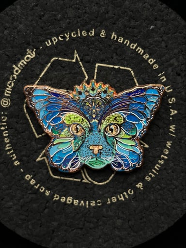 Preview pic of Space Catterfly Pin by Morphis Art