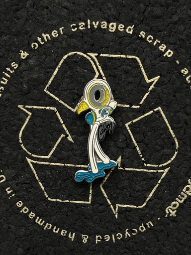 Preview pic of Calmbo Birdling Pin