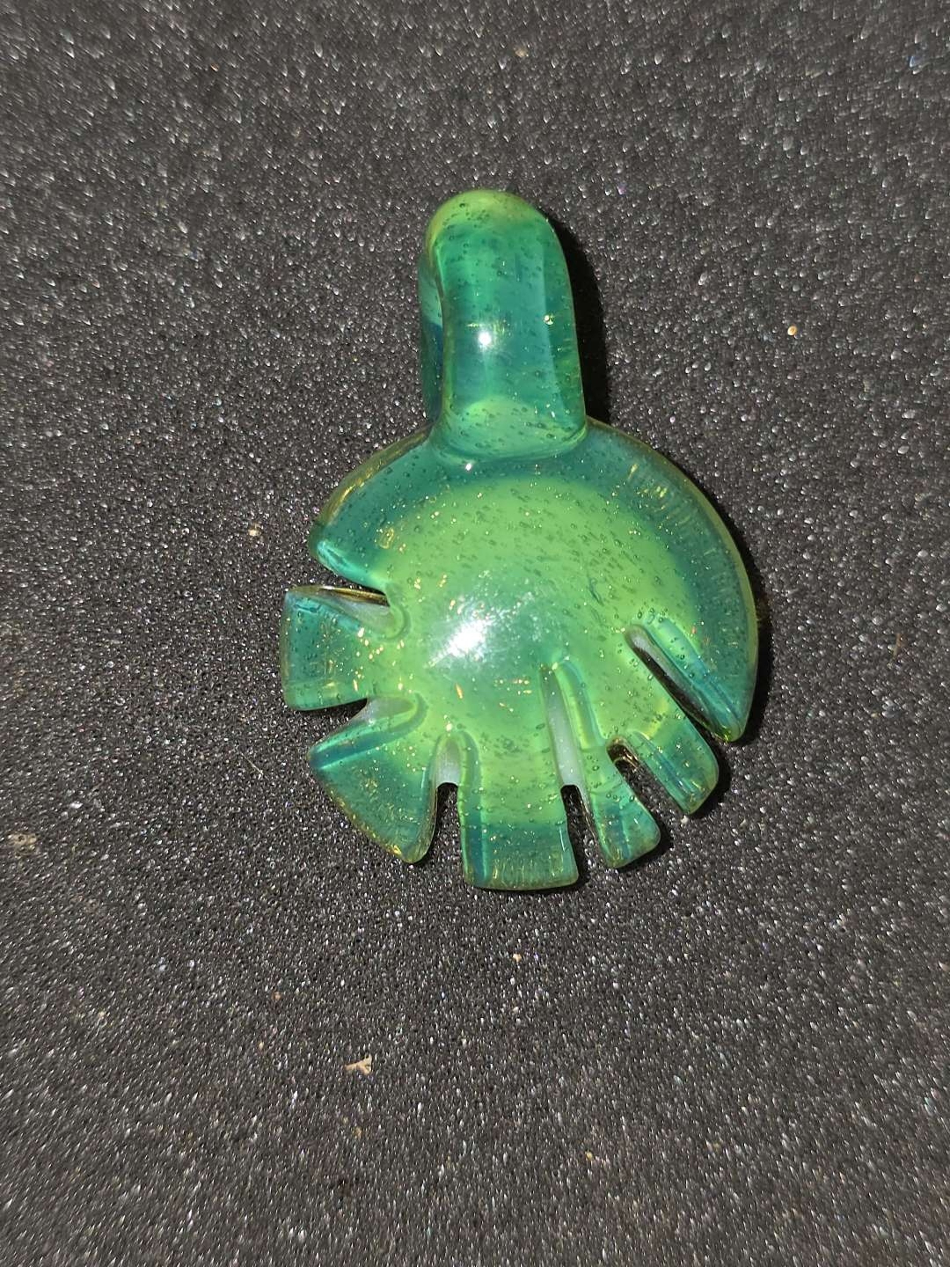 Preview pic of Saw cut pendant