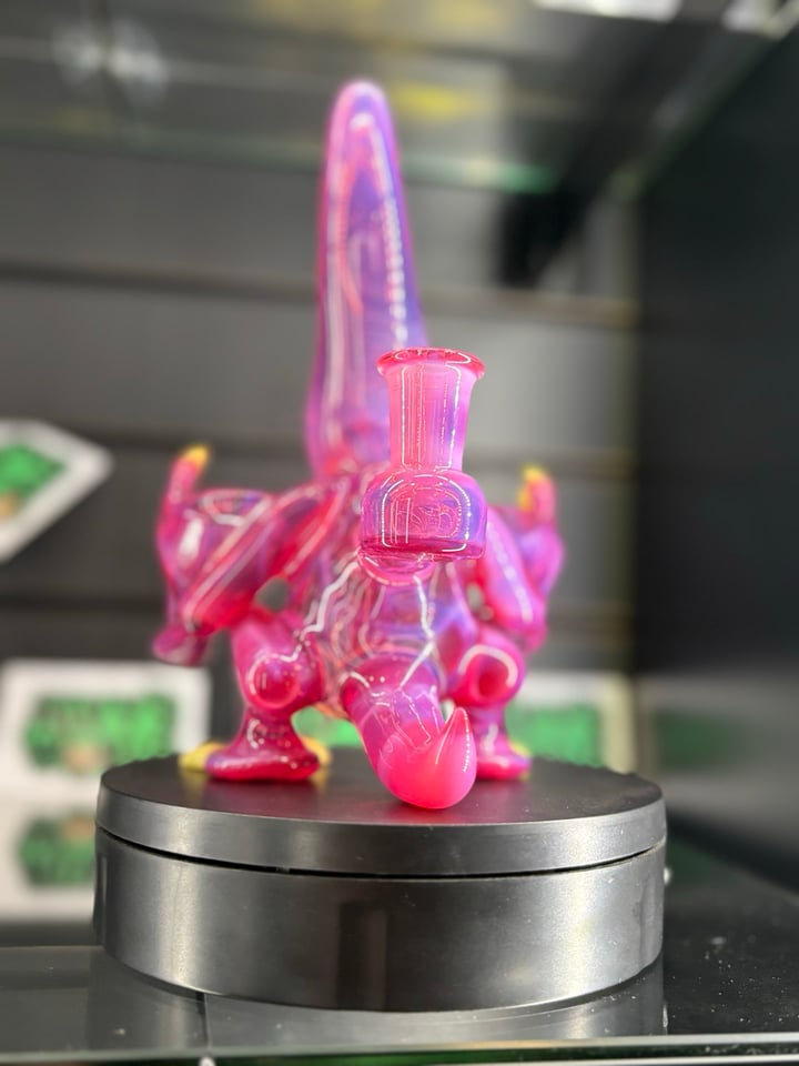 Elbo telamagenta recylerdactyl rig | Shop Elbo on GlassPass