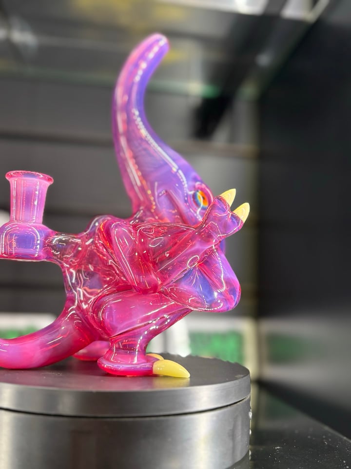 Elbo telamagenta recylerdactyl rig | Shop Elbo on GlassPass