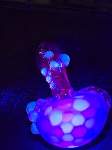 Preview pic of Clear Purple X Lucy UV Reactive Honeycomb Pipe