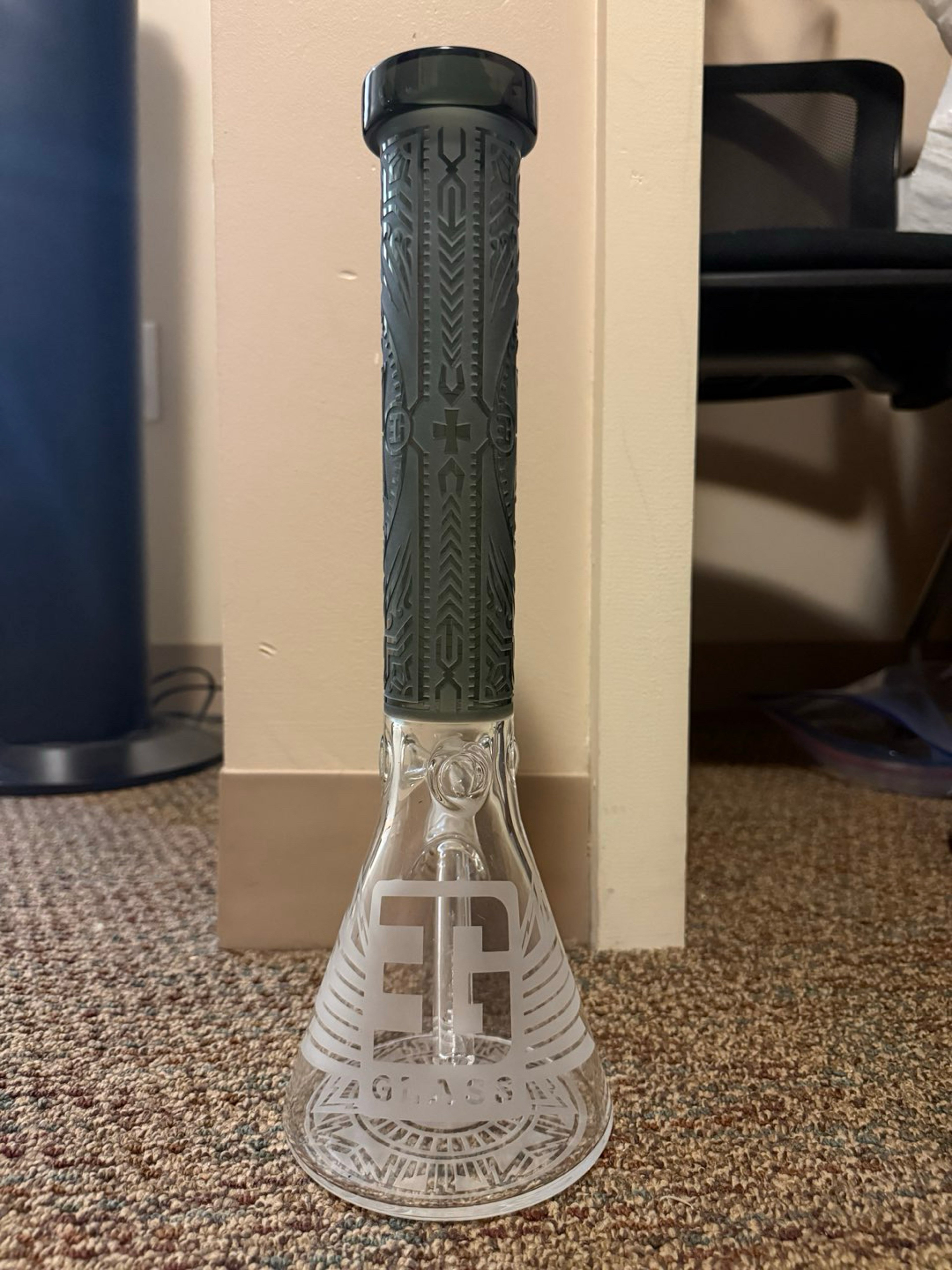 Lightly Used EG Glass Bong image 0
