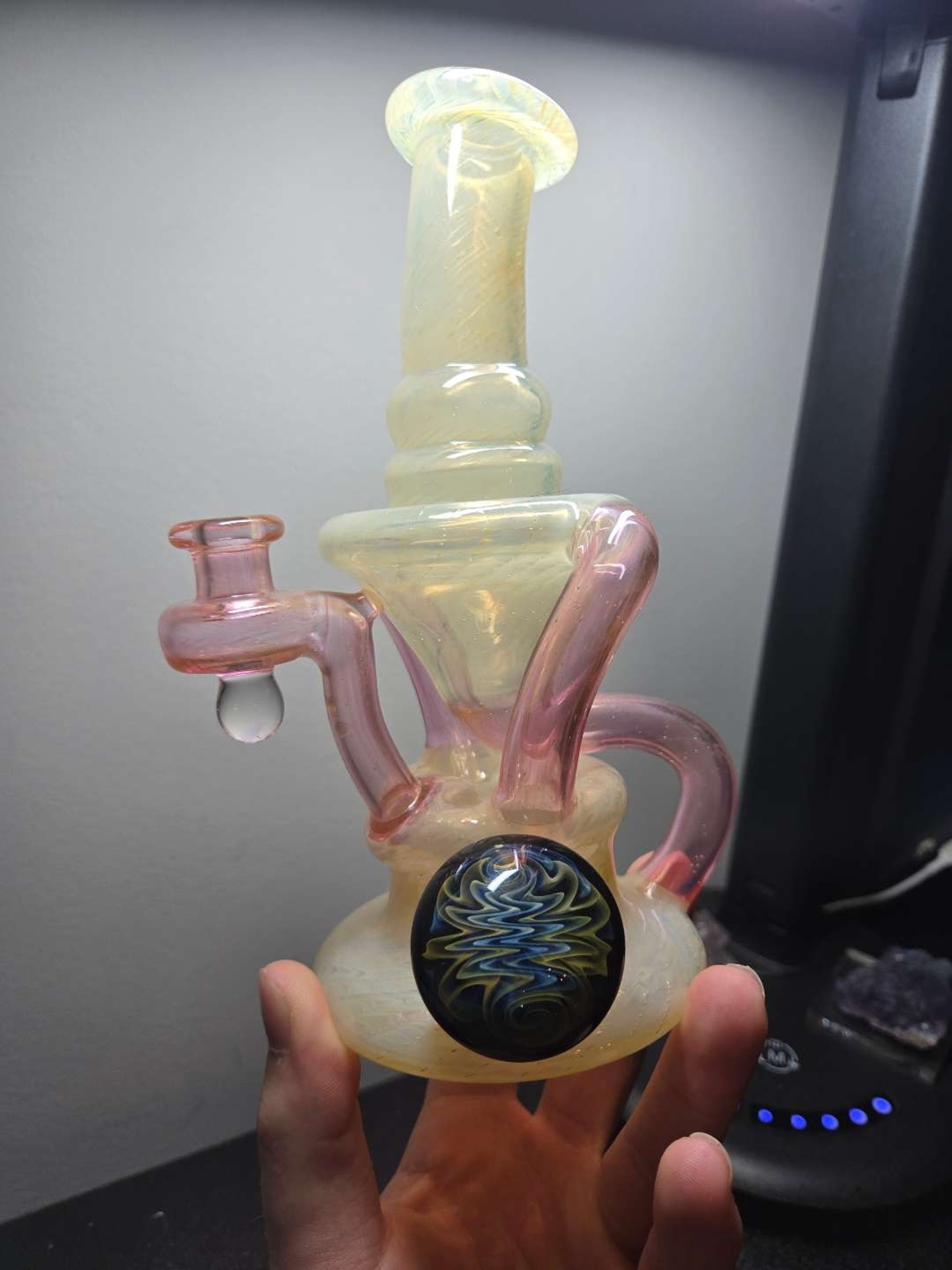 Preview pic of 2023 sweet feet fumed dual uptake recycler
