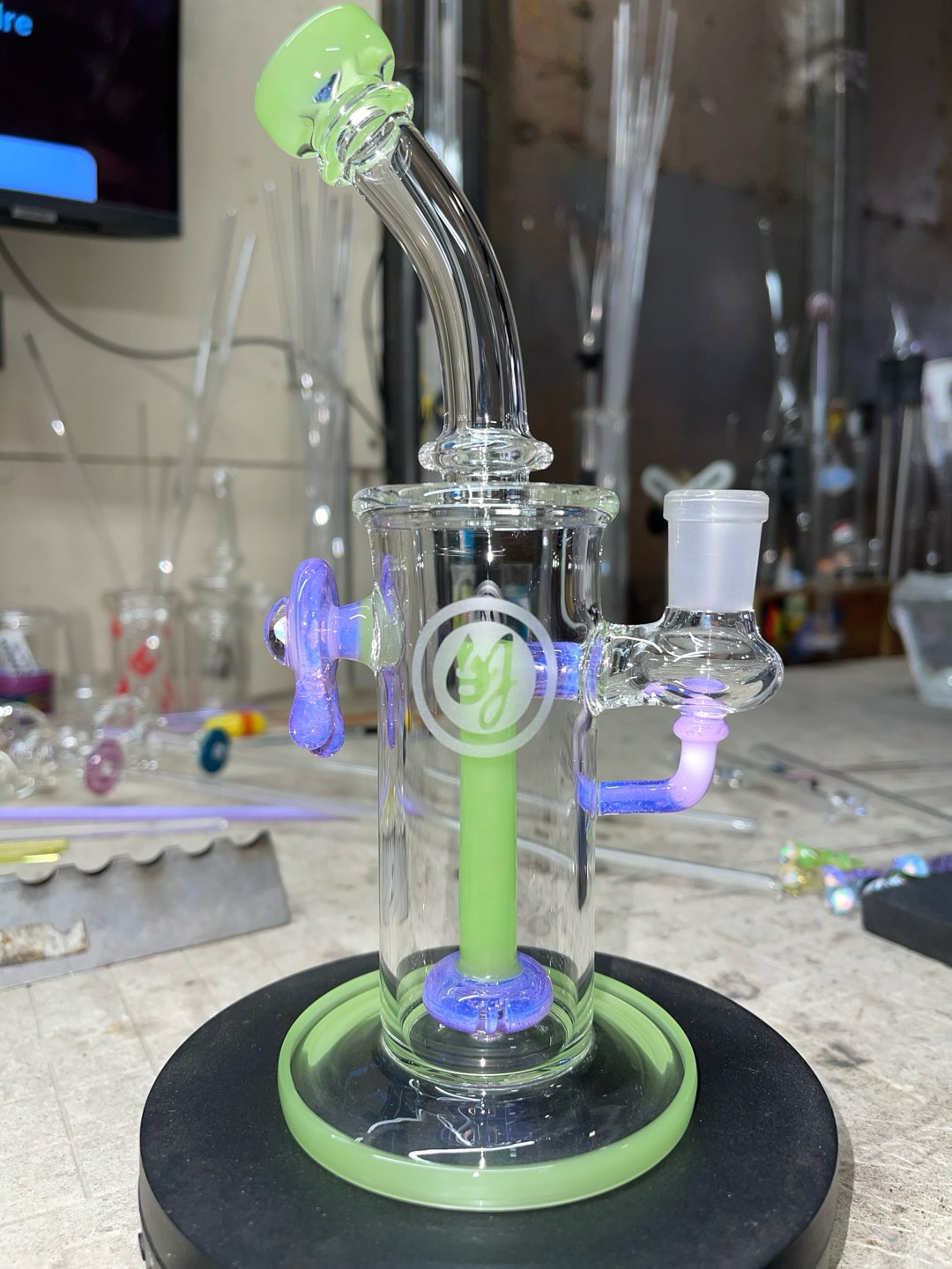 Preview pic of Double dose and pink slyme color,8.5” tall and 14mm joint