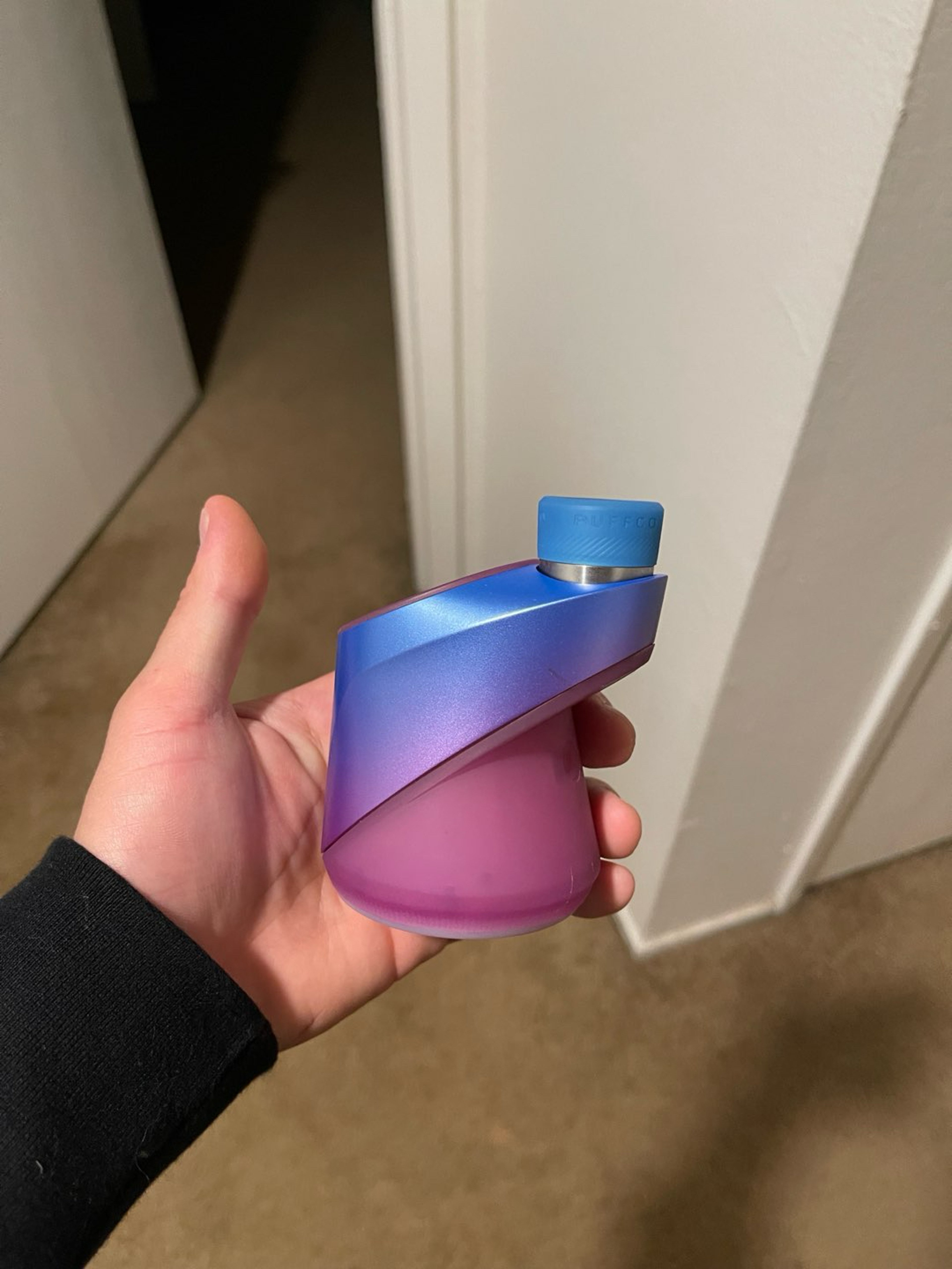 Preview pic of Puffco Peak Pro Indiglow w 3D Chamber