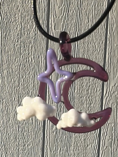 Preview pic of Elnew pendant