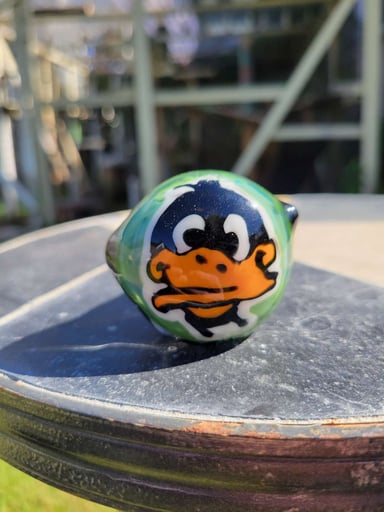 Preview pic of Daffy duck disc flip