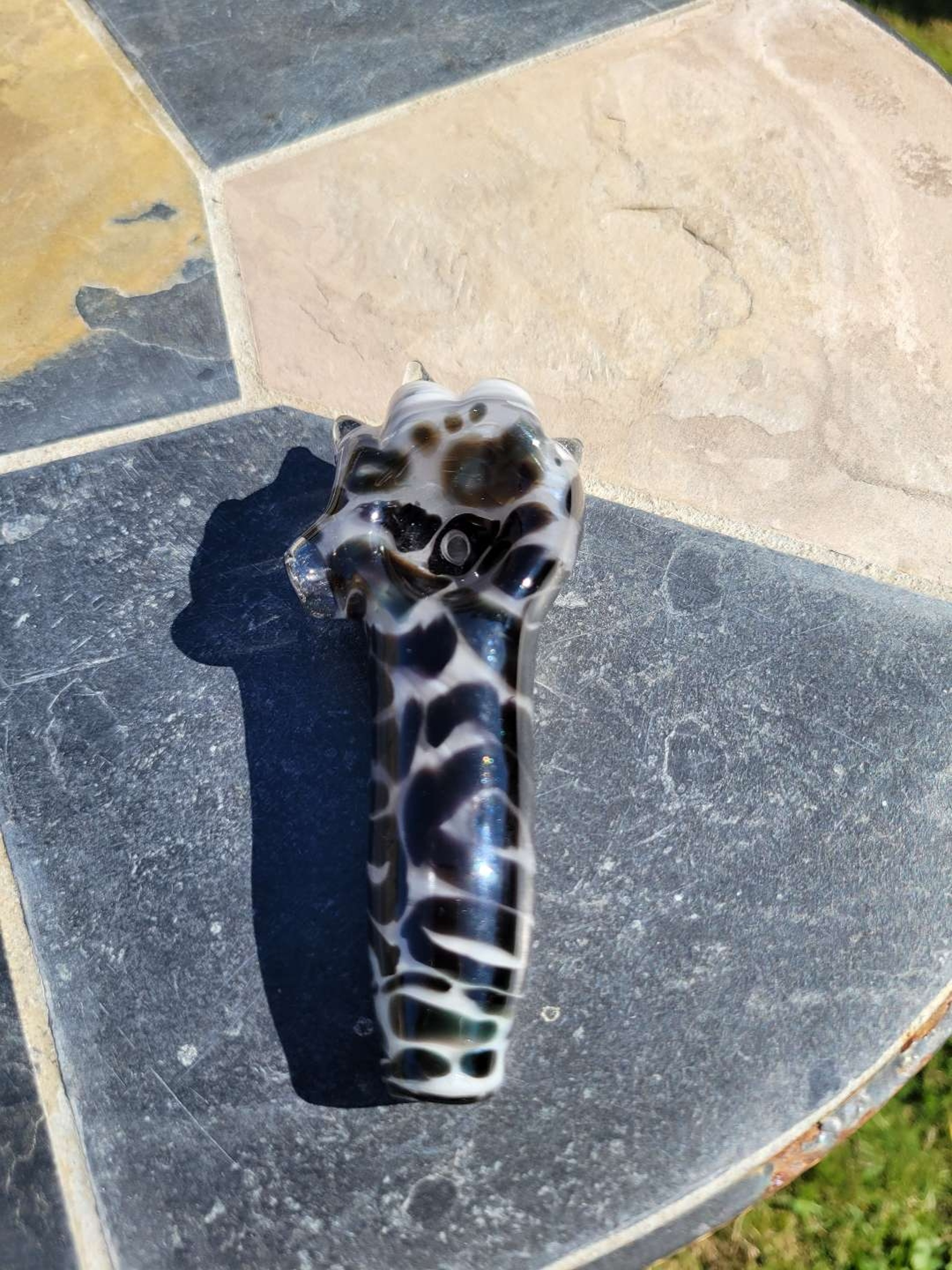 Preview pic of Bengal kitty paw uv claws