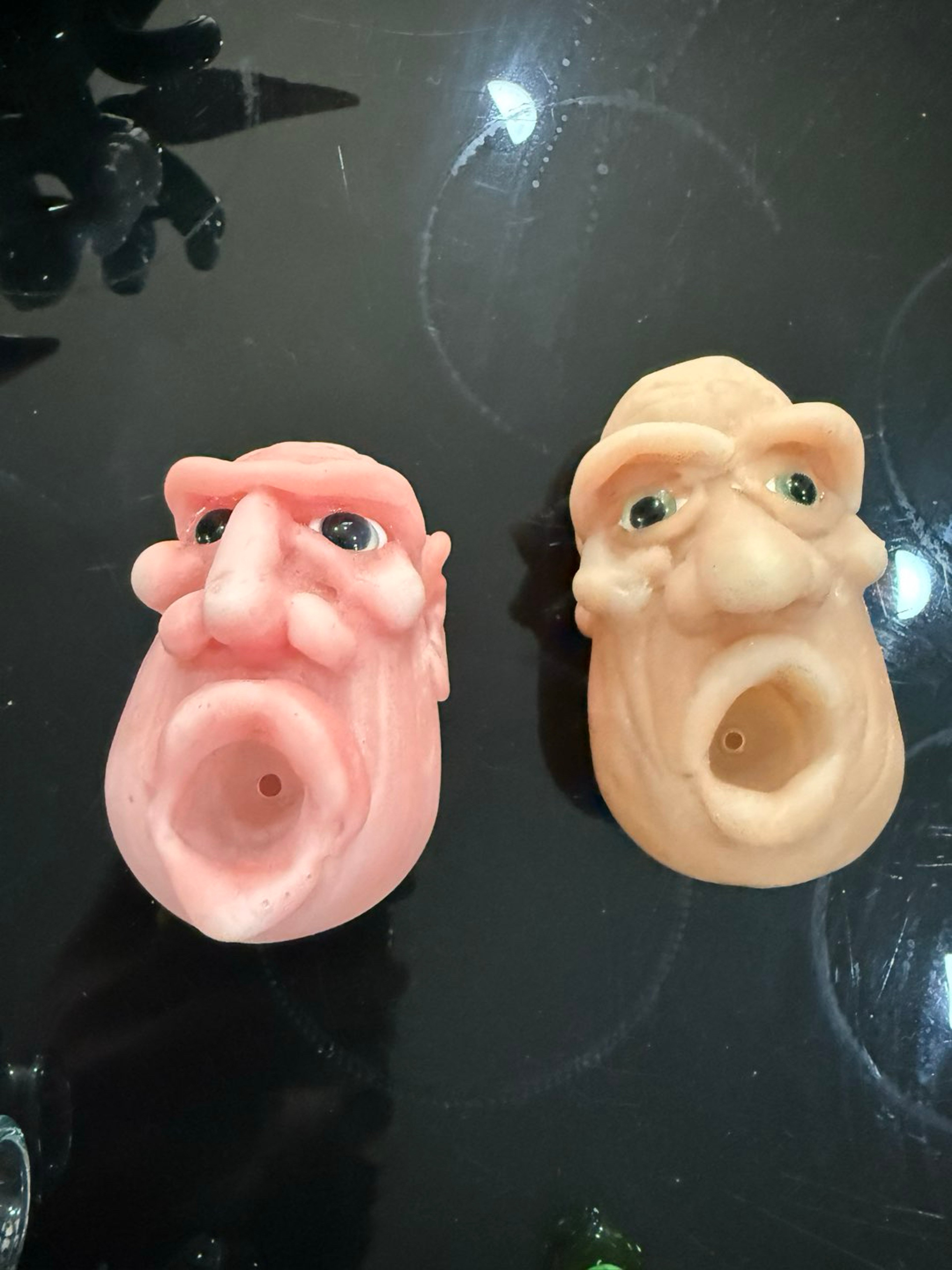 Preview pic of Talking heads dry pipes