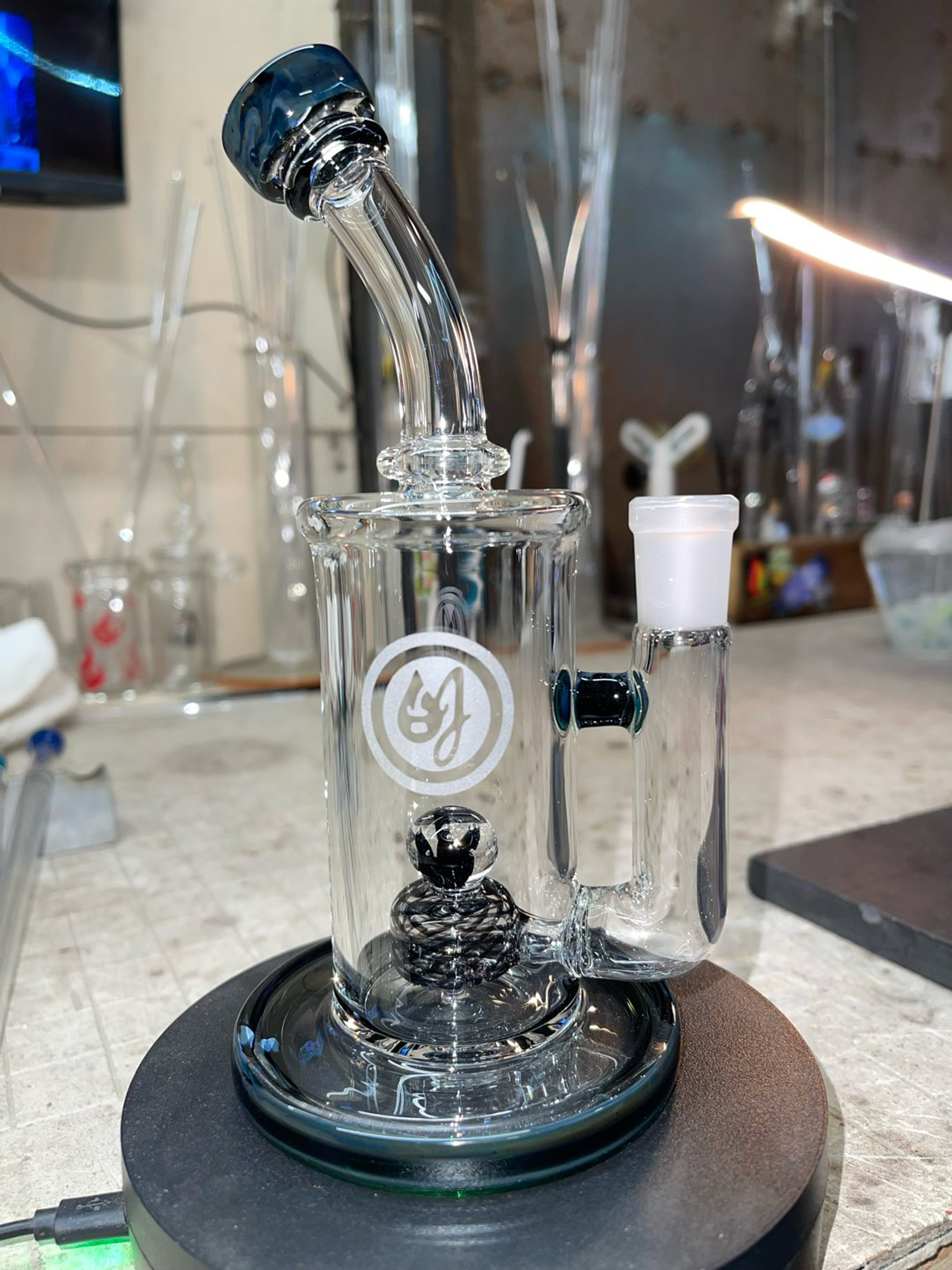 8” tall 14mm joint experimental green accents image 0