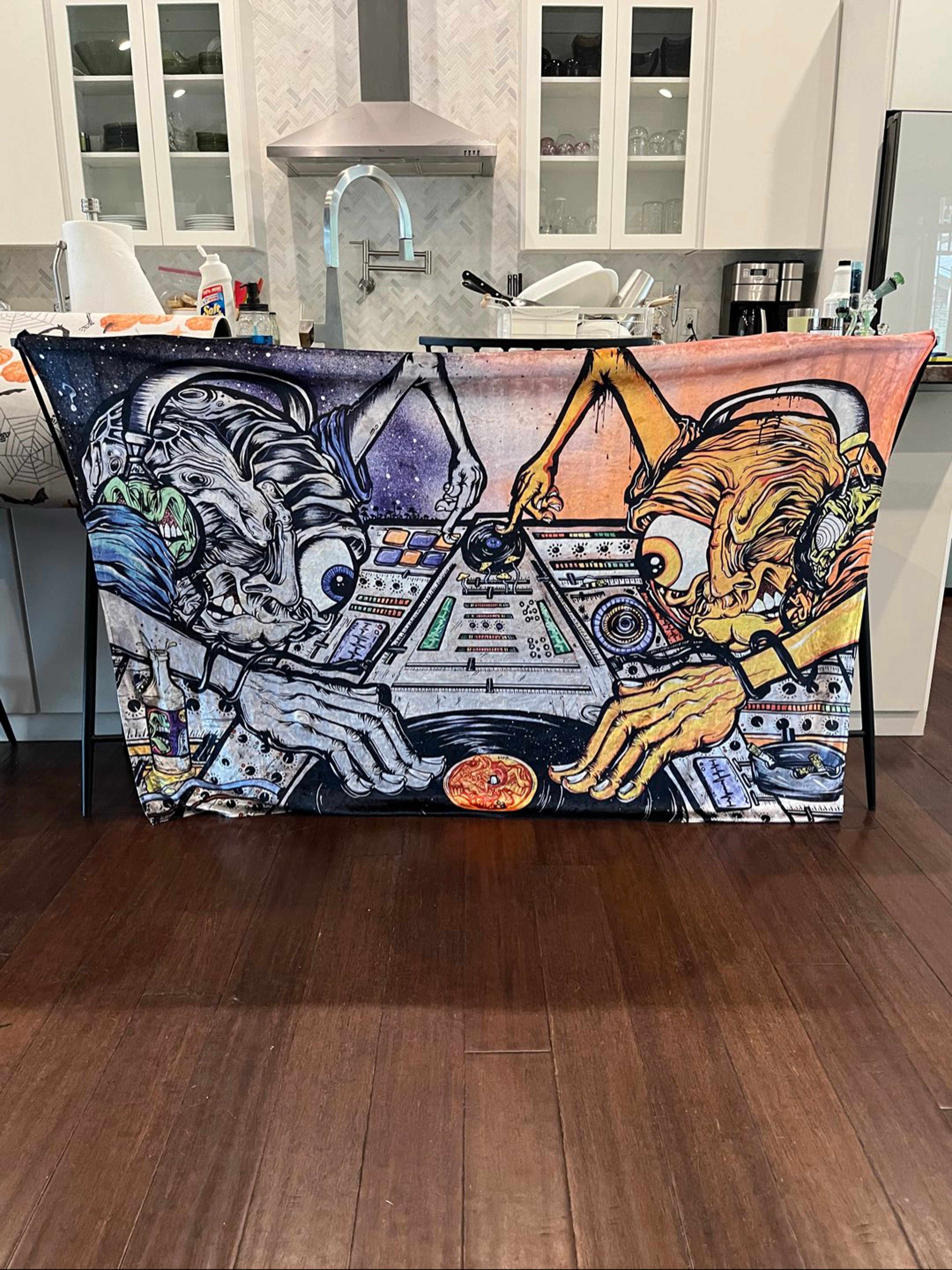 Preview pic of le100 Sunrise vs. Sunset Tapestry by Aaron Brooks (abrooksart) x MyGroundScore