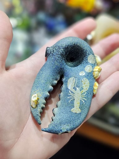Preview pic of Mrs Claws Lobster Claw
