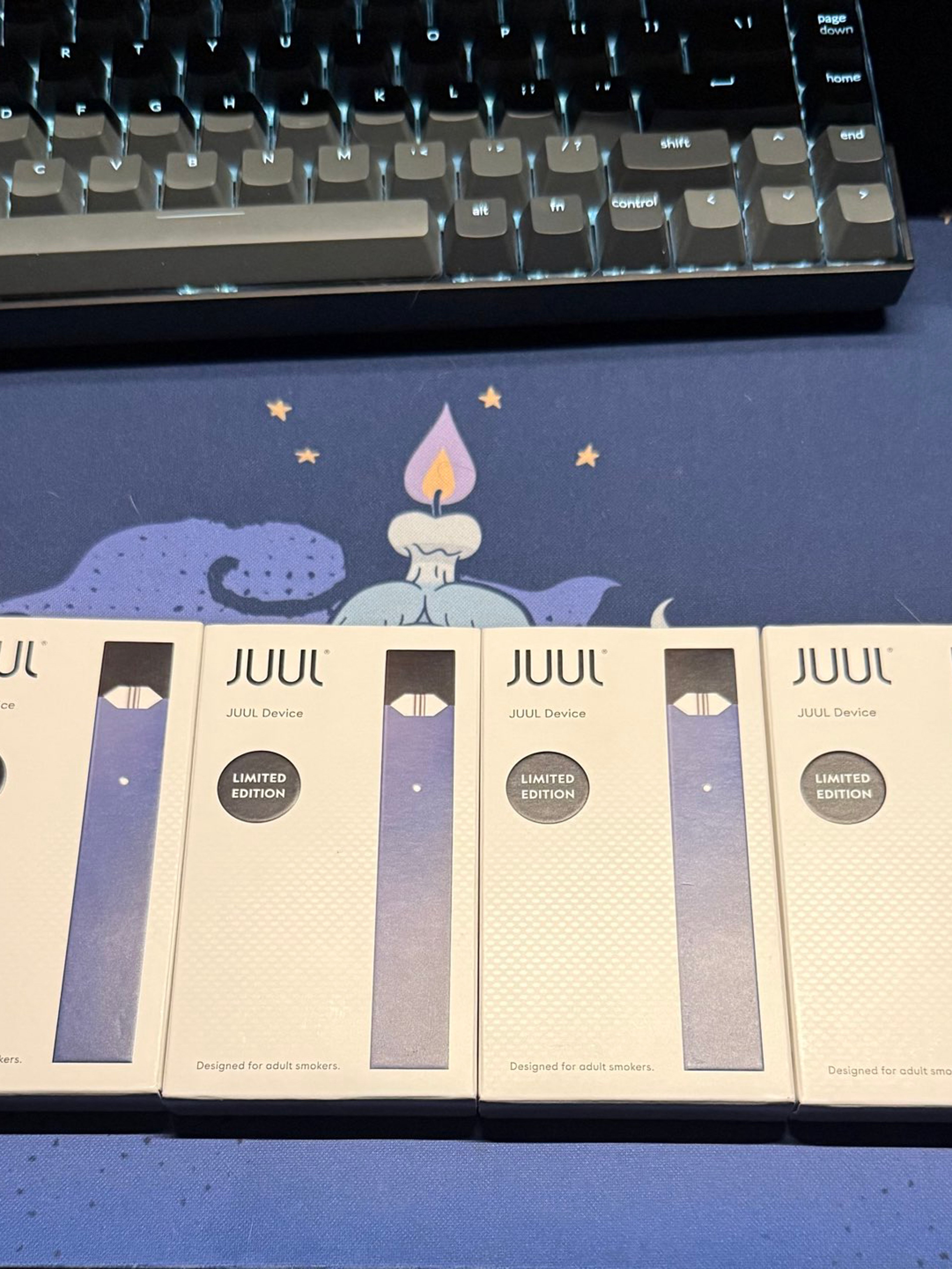 Preview pic of 1 juul (4avail) LIMITED EDITION BLUE