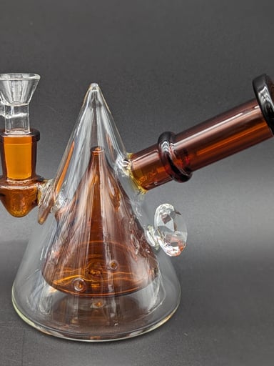 Preview pic of 5" MULTI HOLE PYRAMID BUBBLER