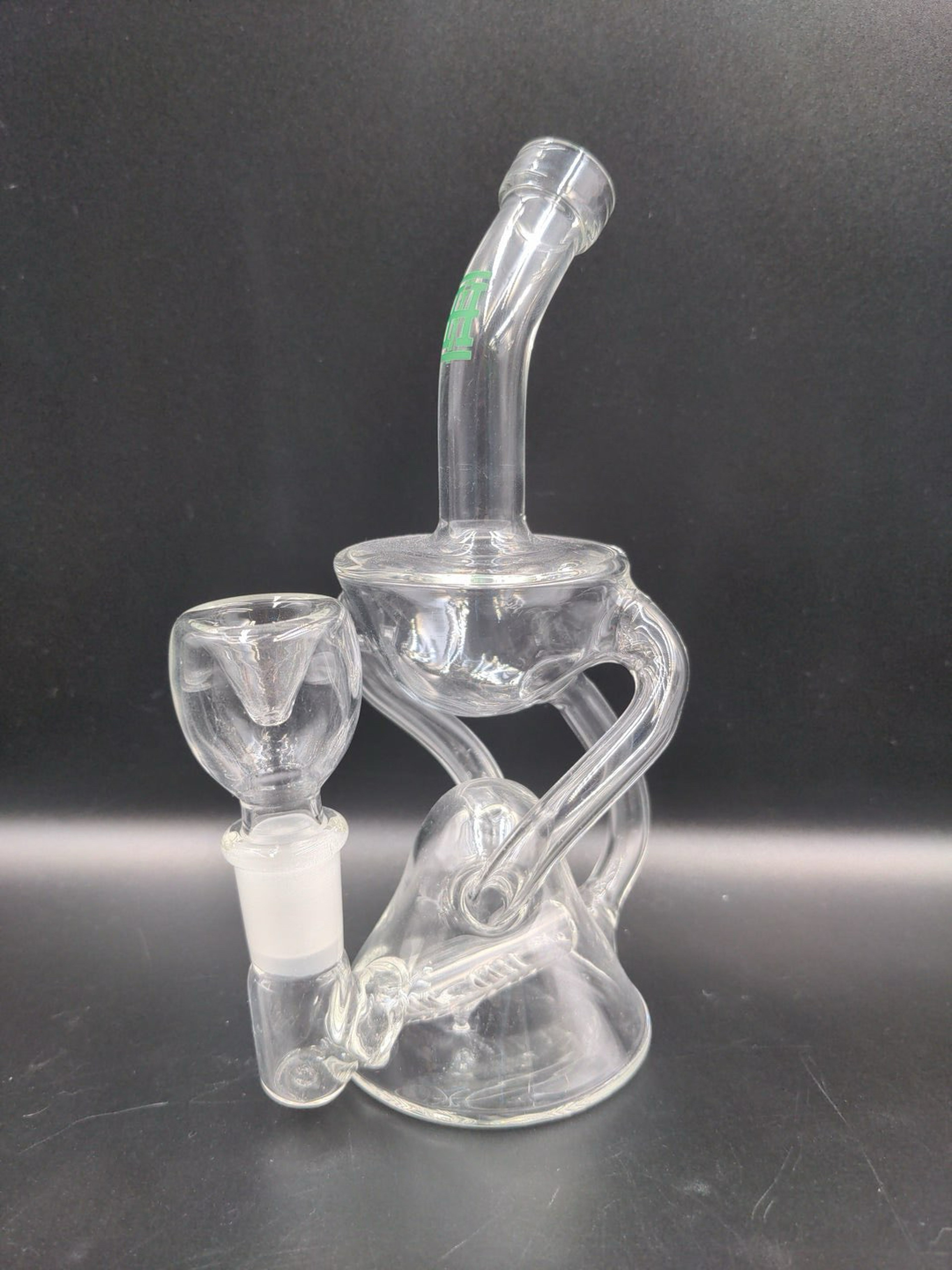 Preview pic of HEMPER TROPHY RECYCLER BONG 7"