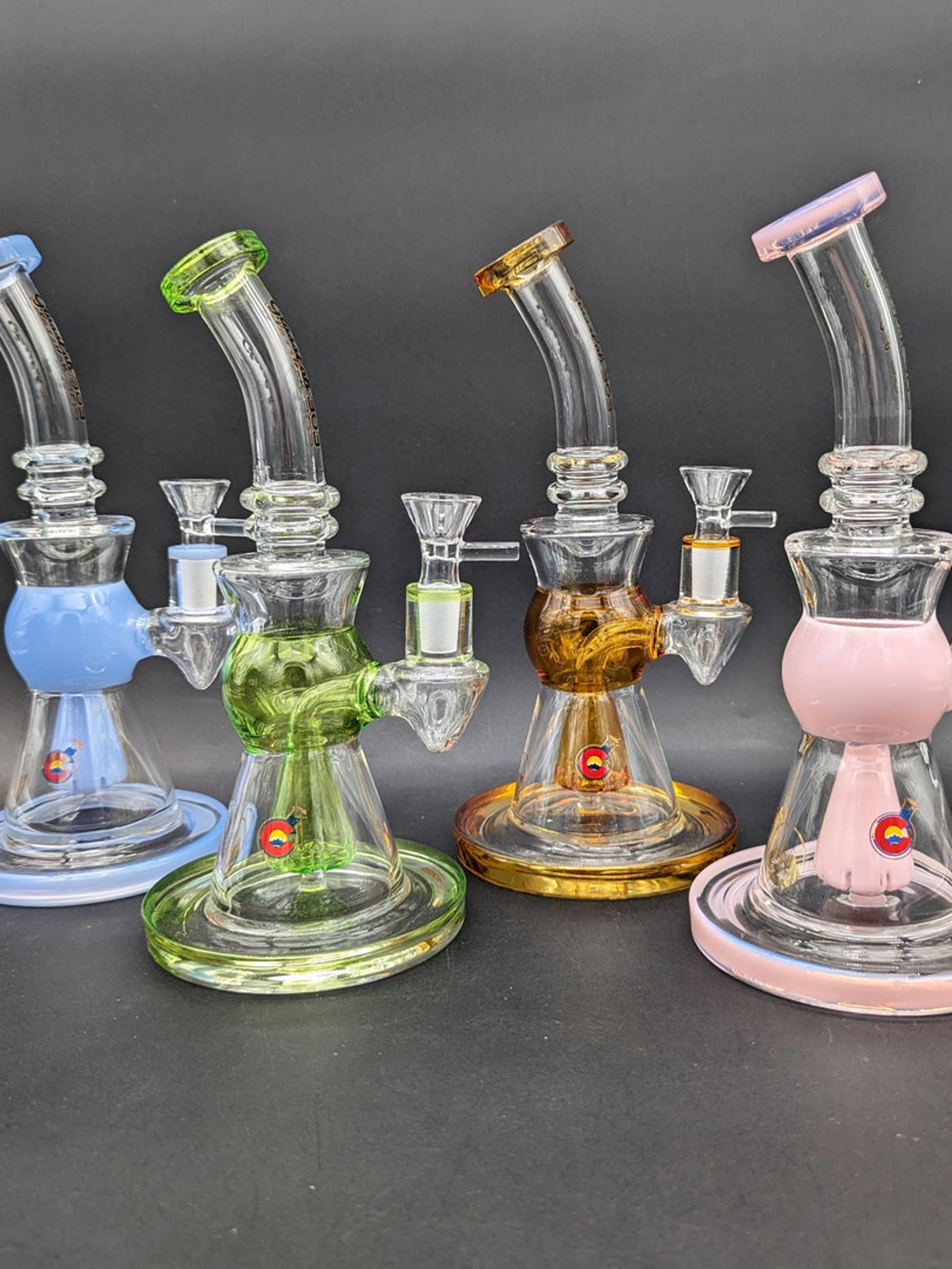 Preview pic of GLASSLAB 303 BENT NECK SHOWERHEAD BONG