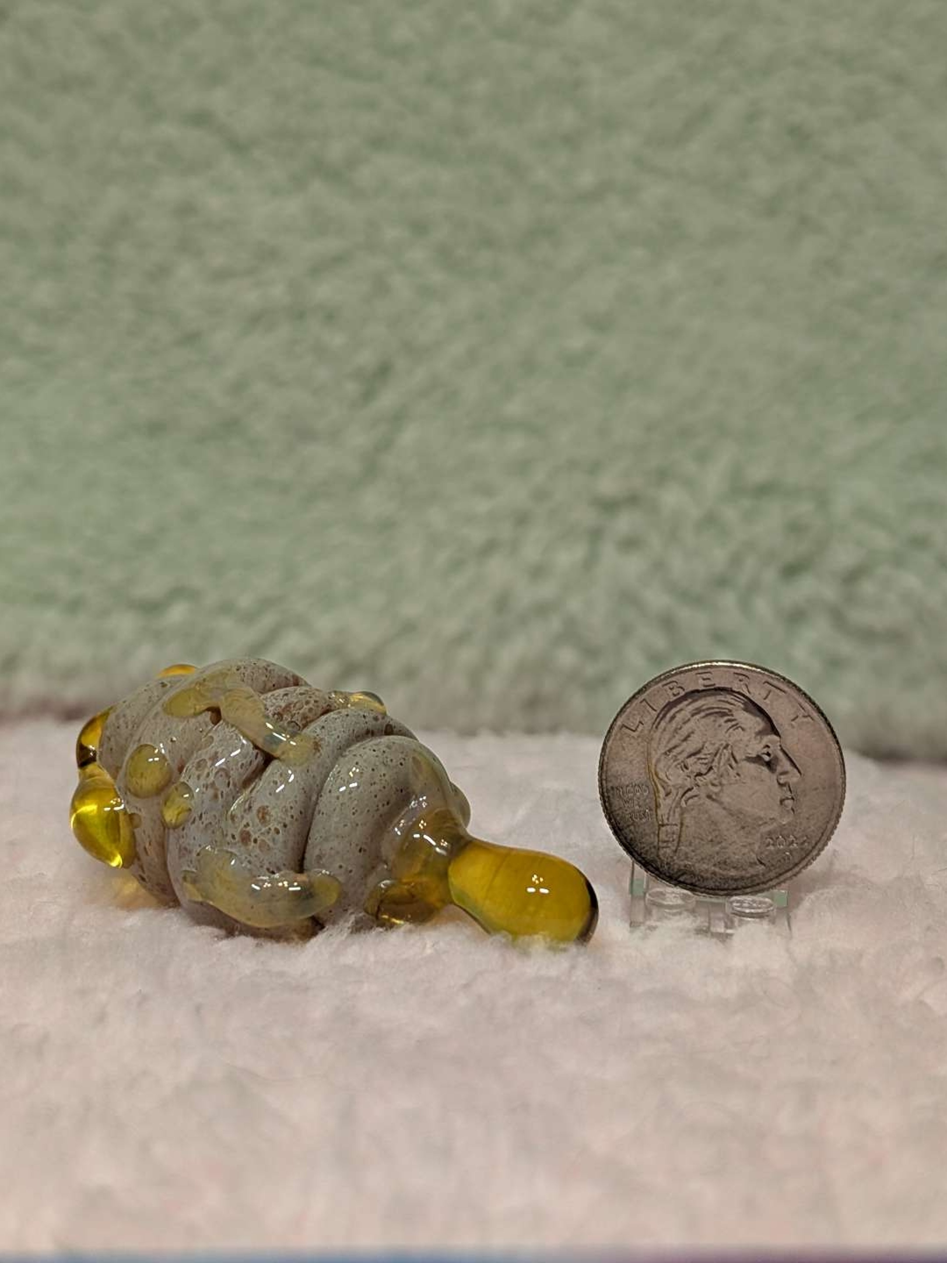 Preview pic of Glasshole beehive pendant