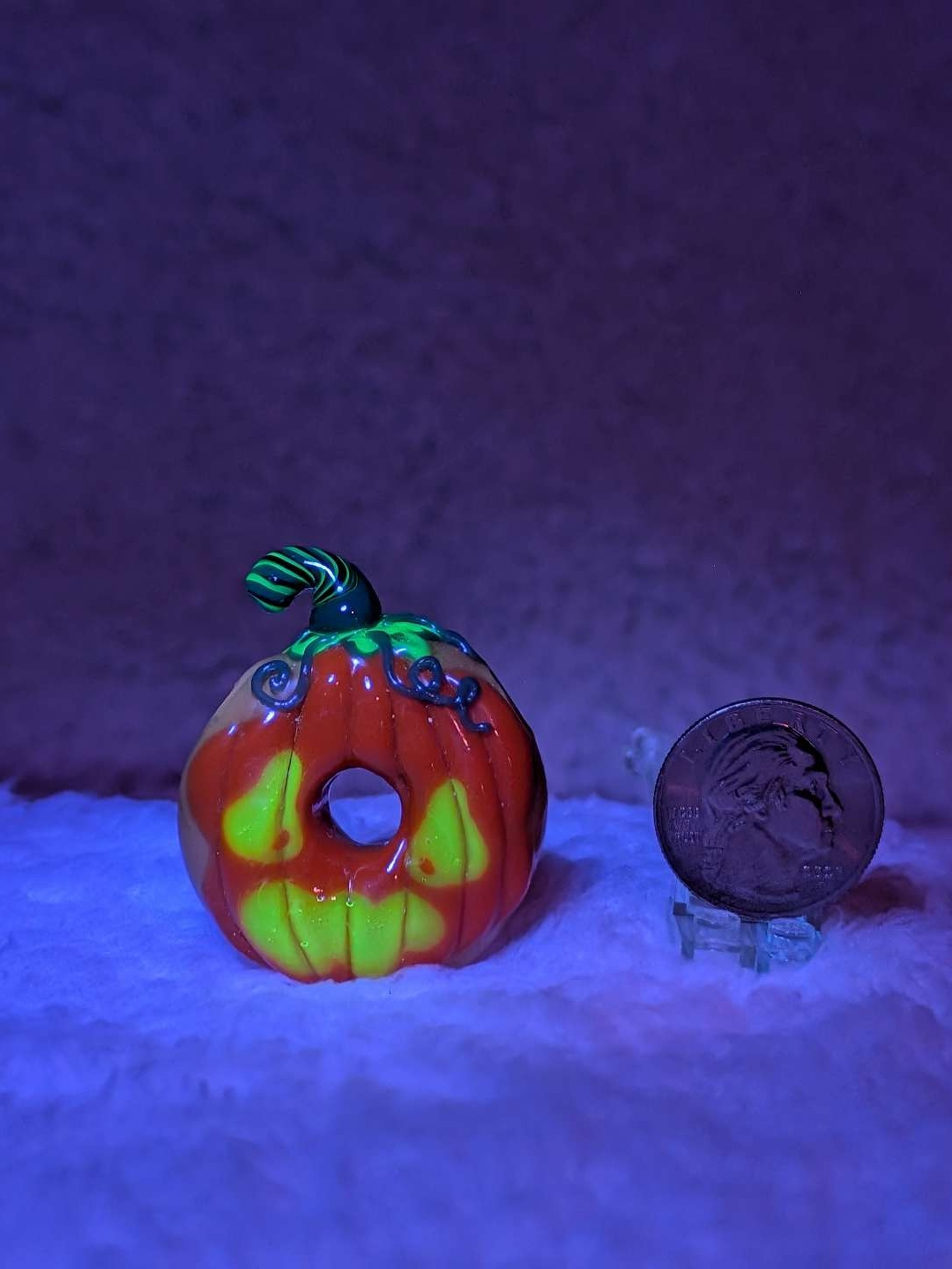 Preview pic of KGB Glass x Sarah Marblesbee Halloween Pumpkin