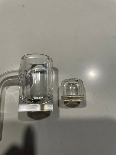 Preview pic of Bear quartz 10mm banger and insert