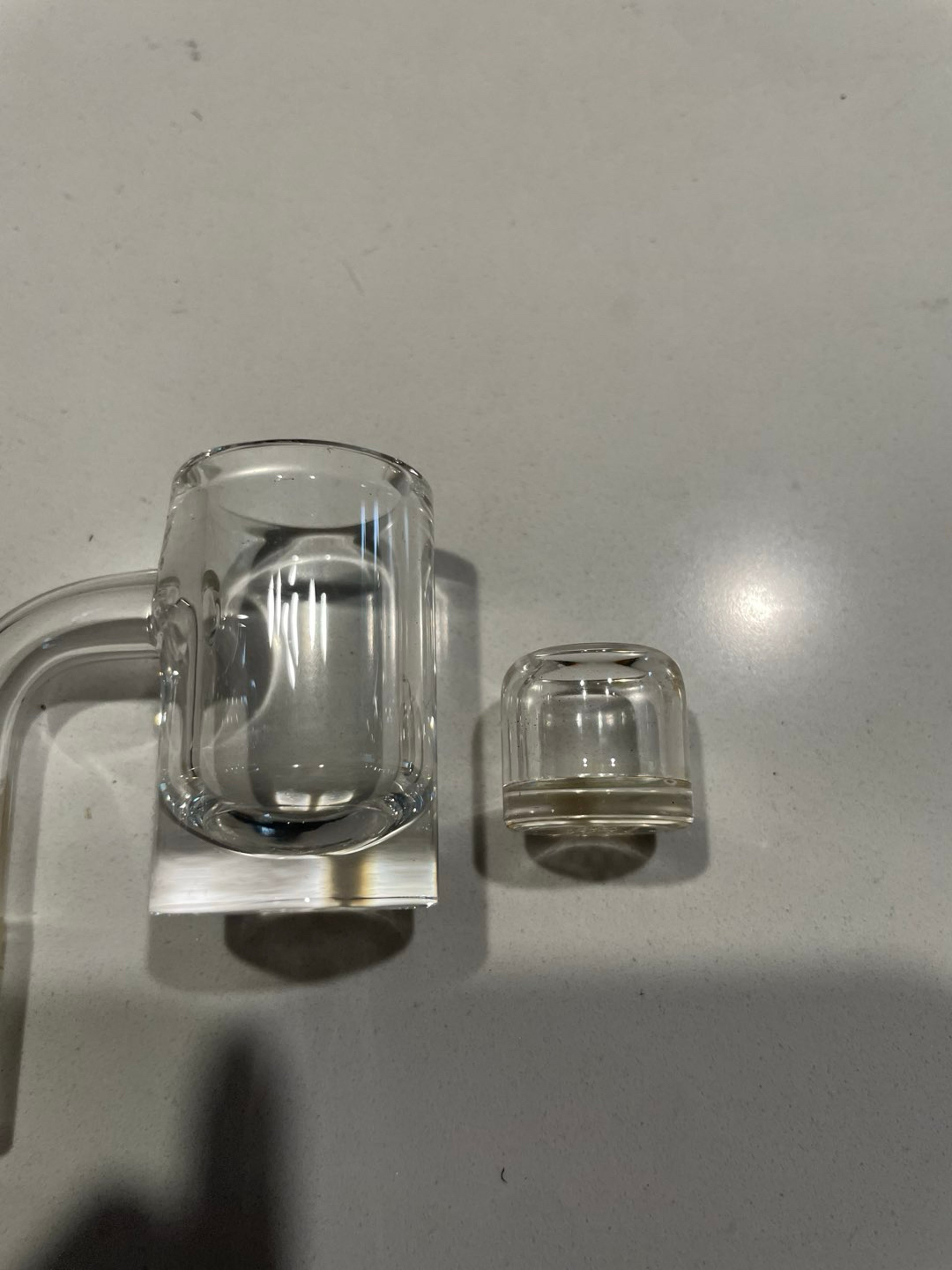 Preview pic of Bear quartz 10mm banger and insert