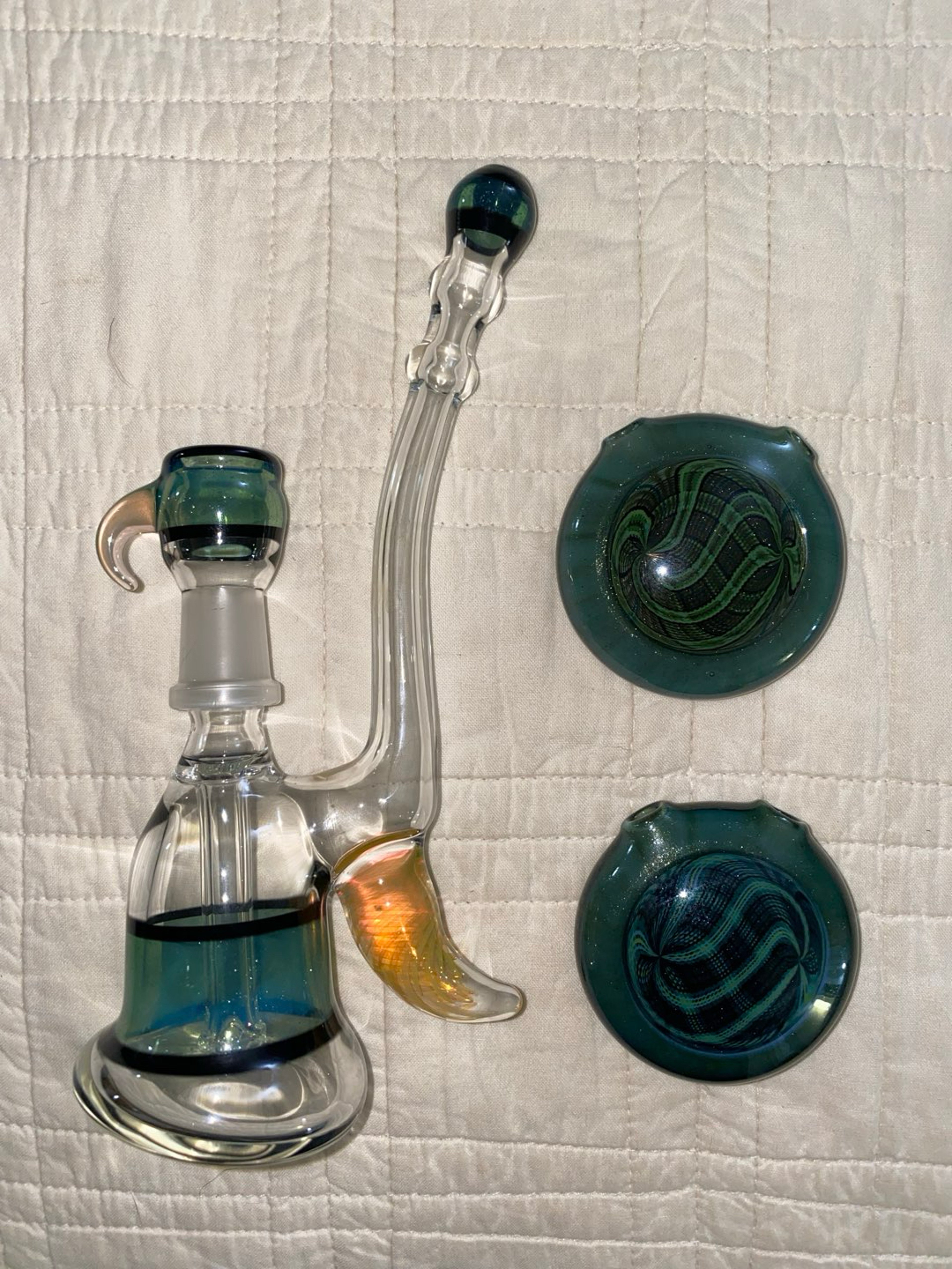 Preview pic of Dew Glass rig and pendants lot
