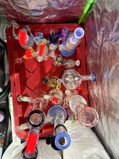 Preview pic of Multiple bongs for sale in bulk or single
