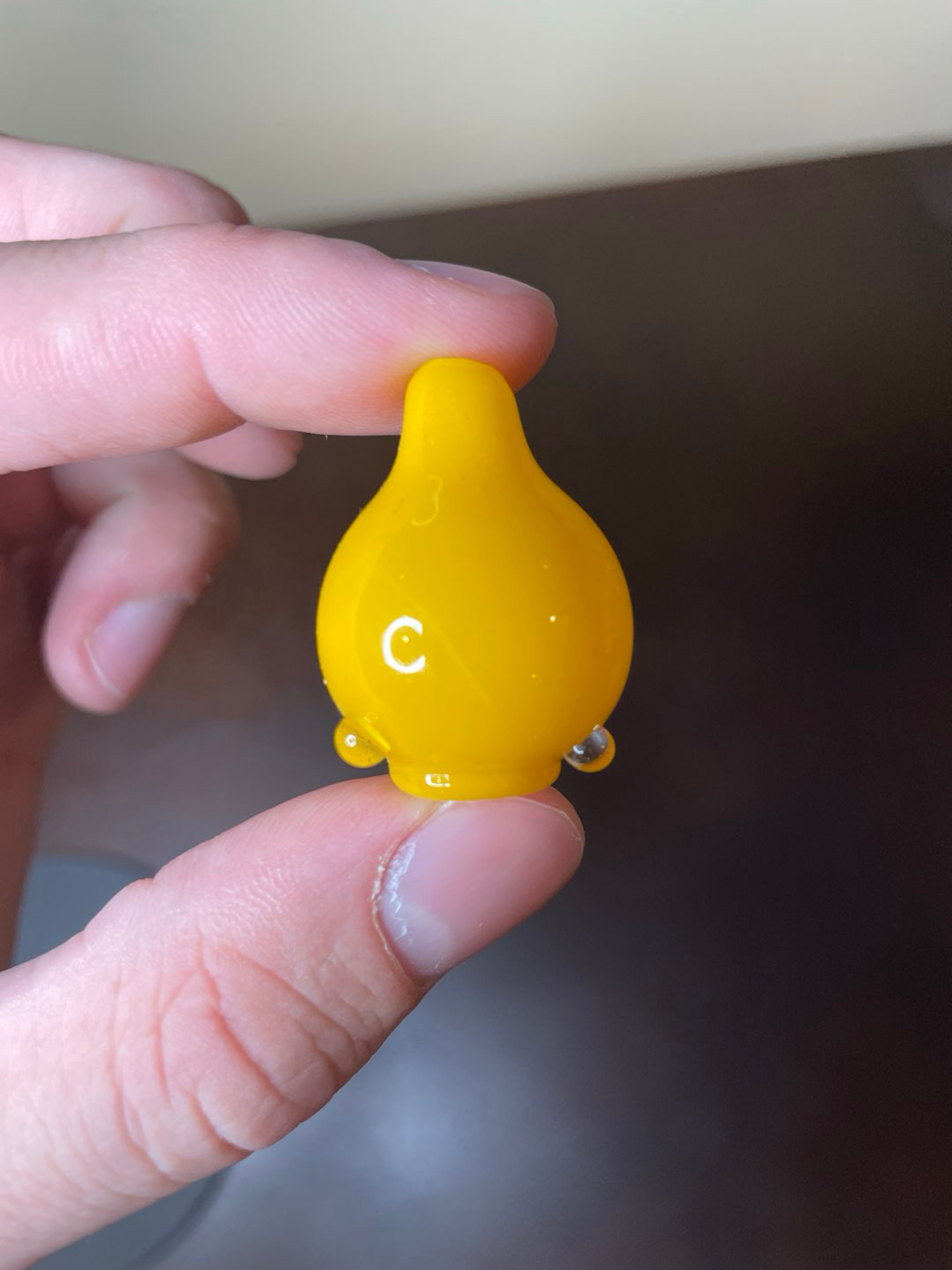Preview pic of Yellow Bubble Carb Cap