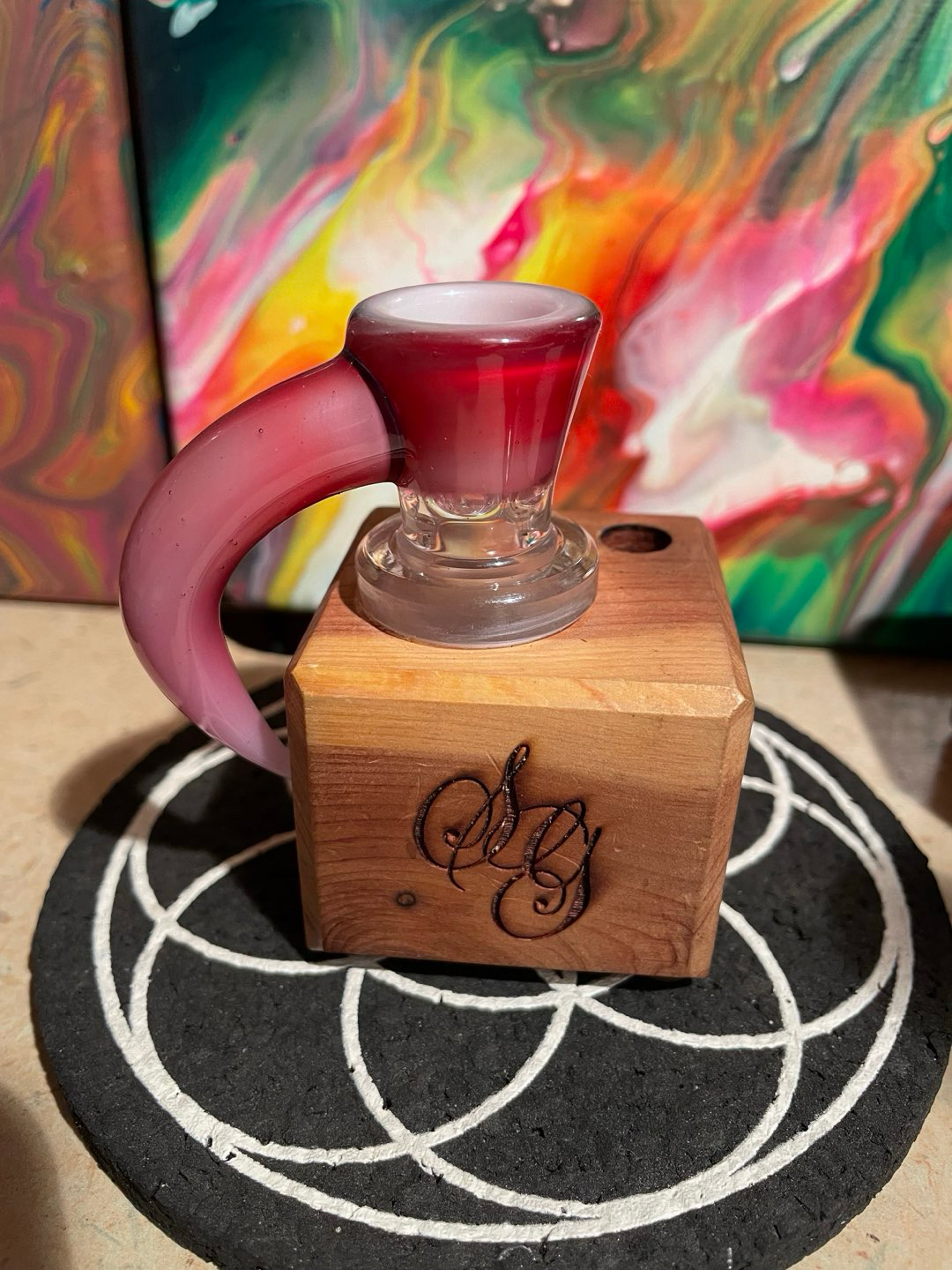 Preview pic of FA Phoenix over White Satin sold horn 18mm side