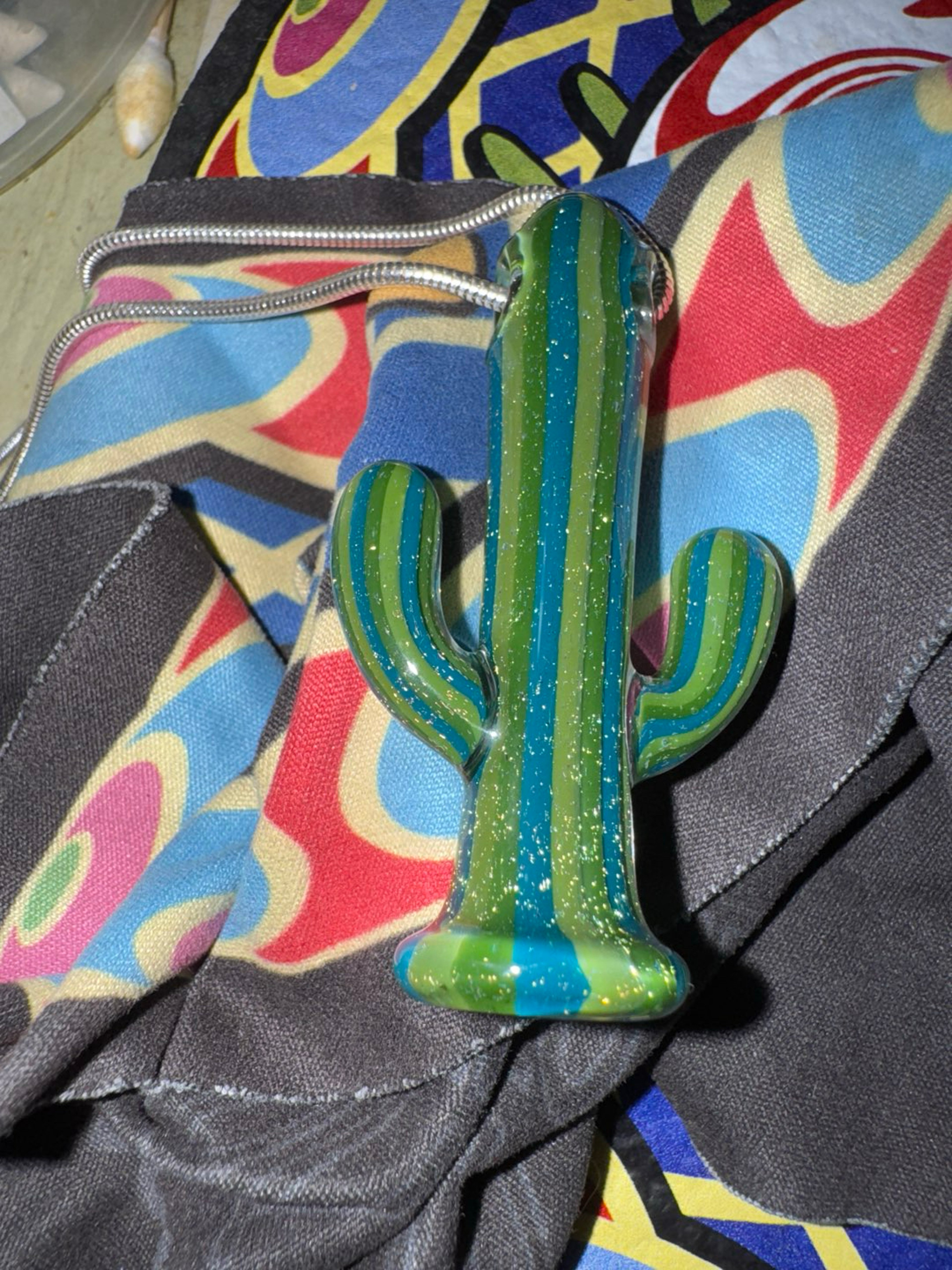 Darby cactus pendant image 0