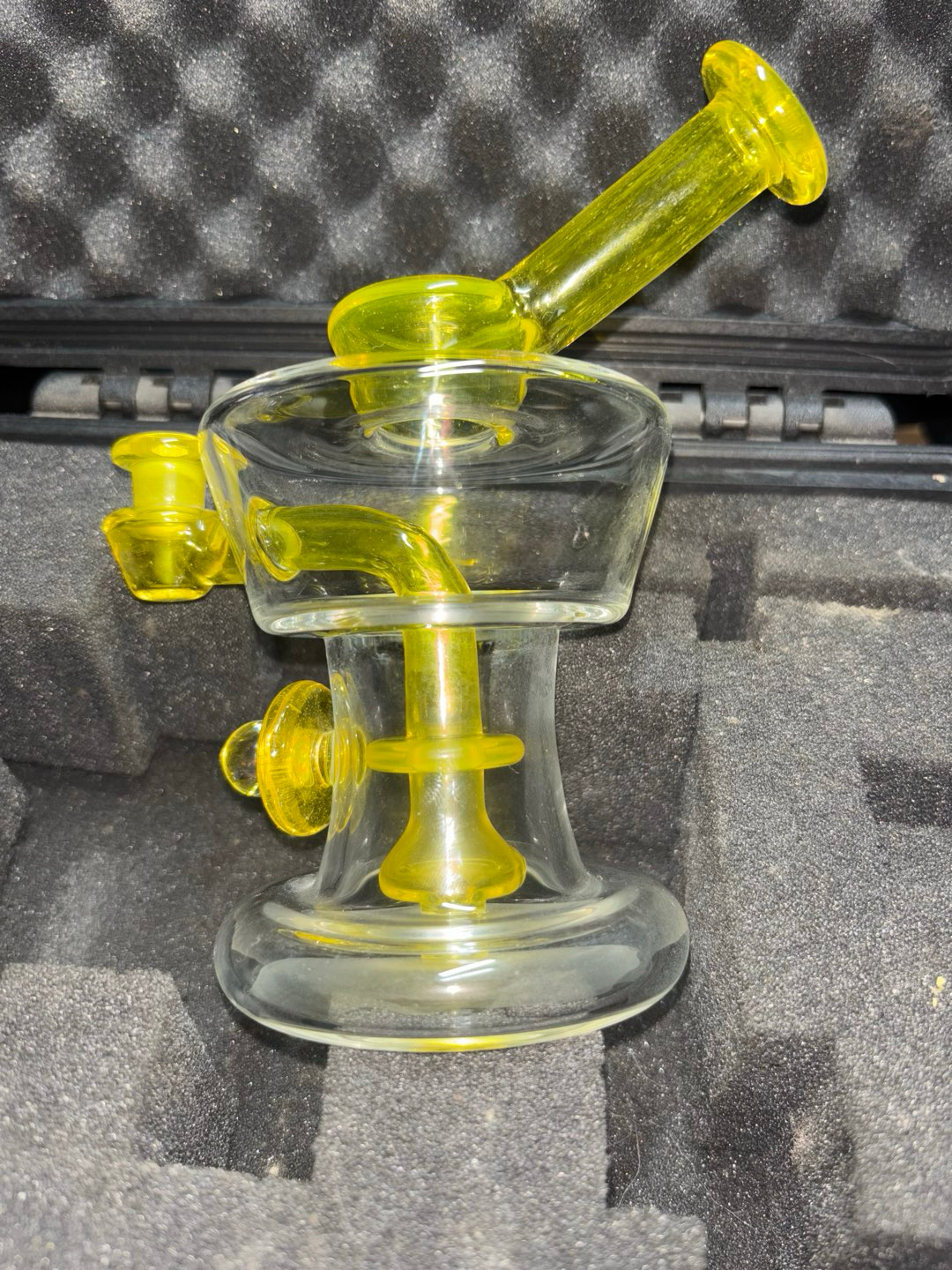 Preview pic of MAC SAVAGE (URN)