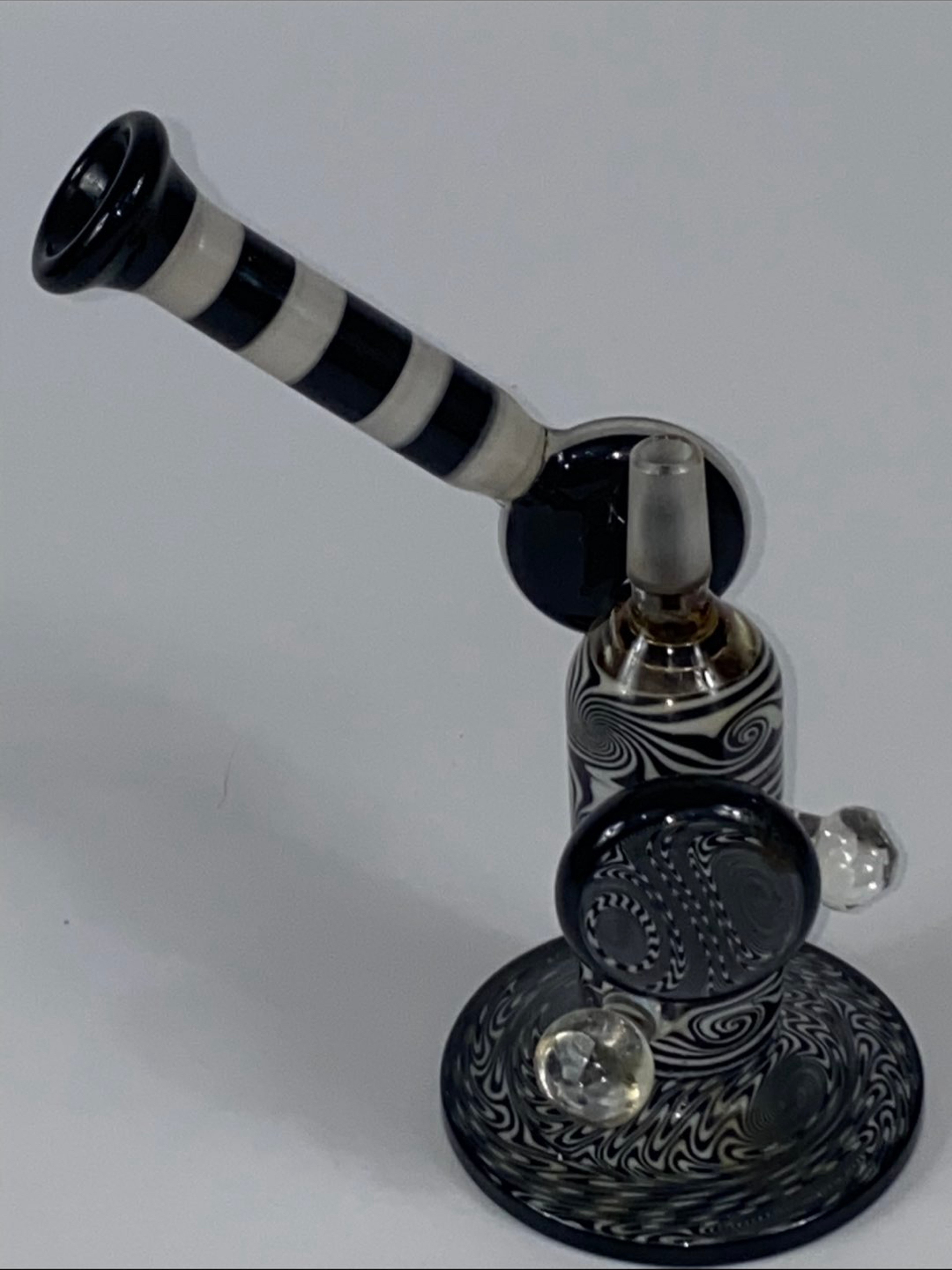 Preview pic of Black and white joel halen bubbler