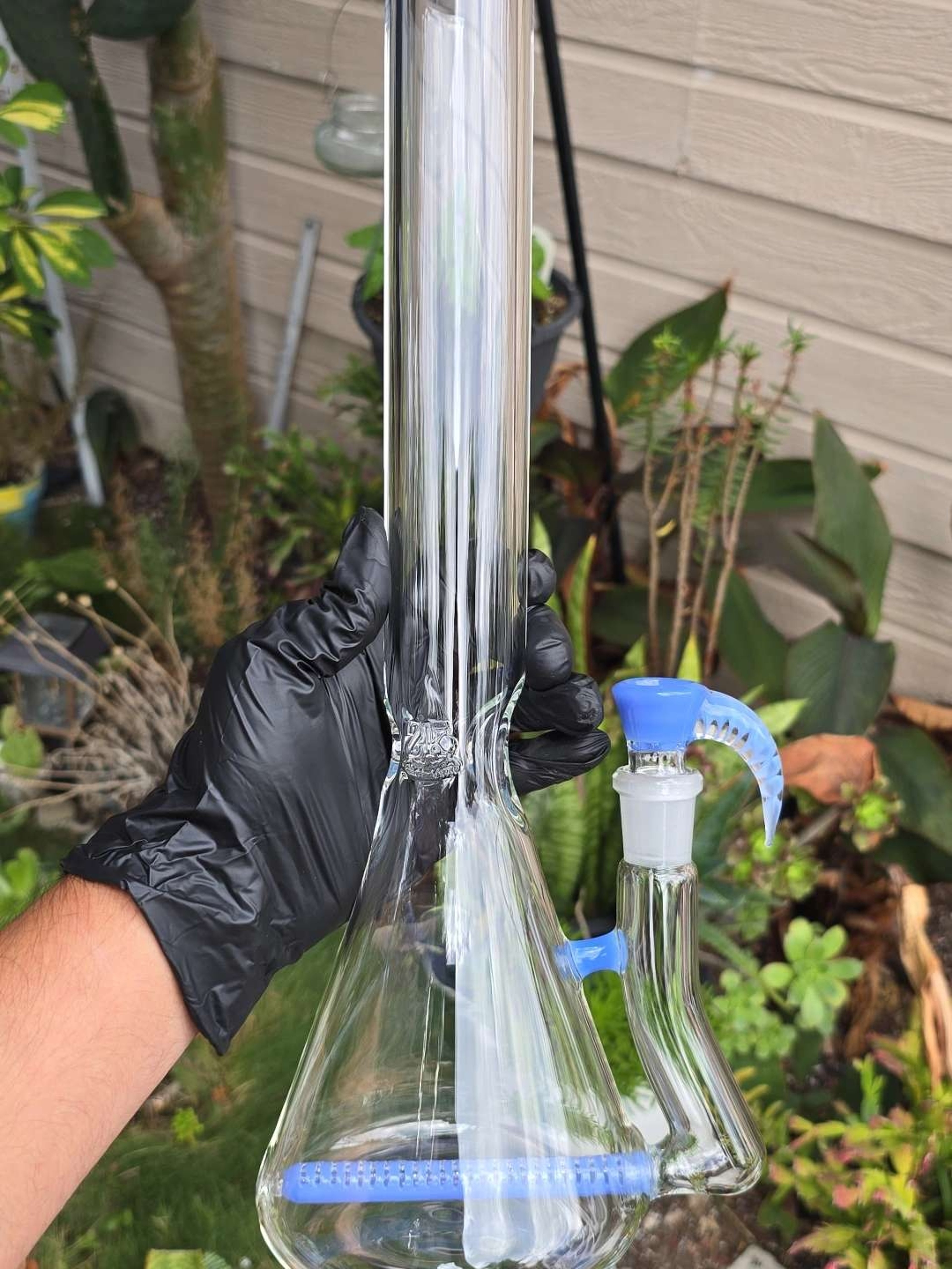 Preview pic of 2k Glass Art I line Beaker Blue