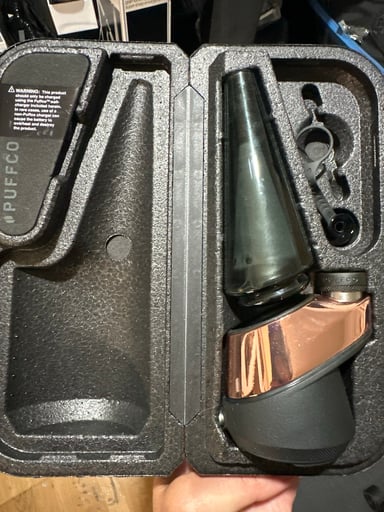 Preview pic of Puffco OG - Rose Gold x Black