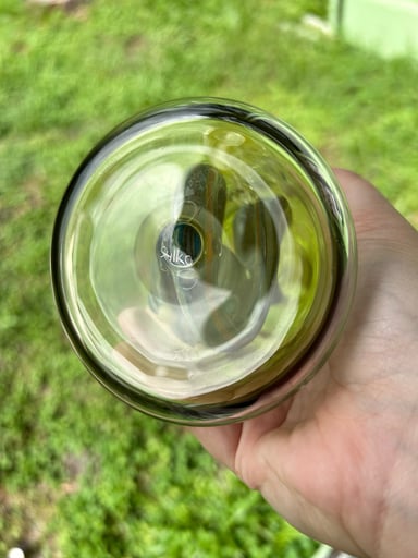 Preview pic of Nike cray glass bottle