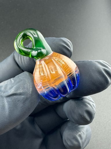 Preview pic of Fume fall display pumpkin