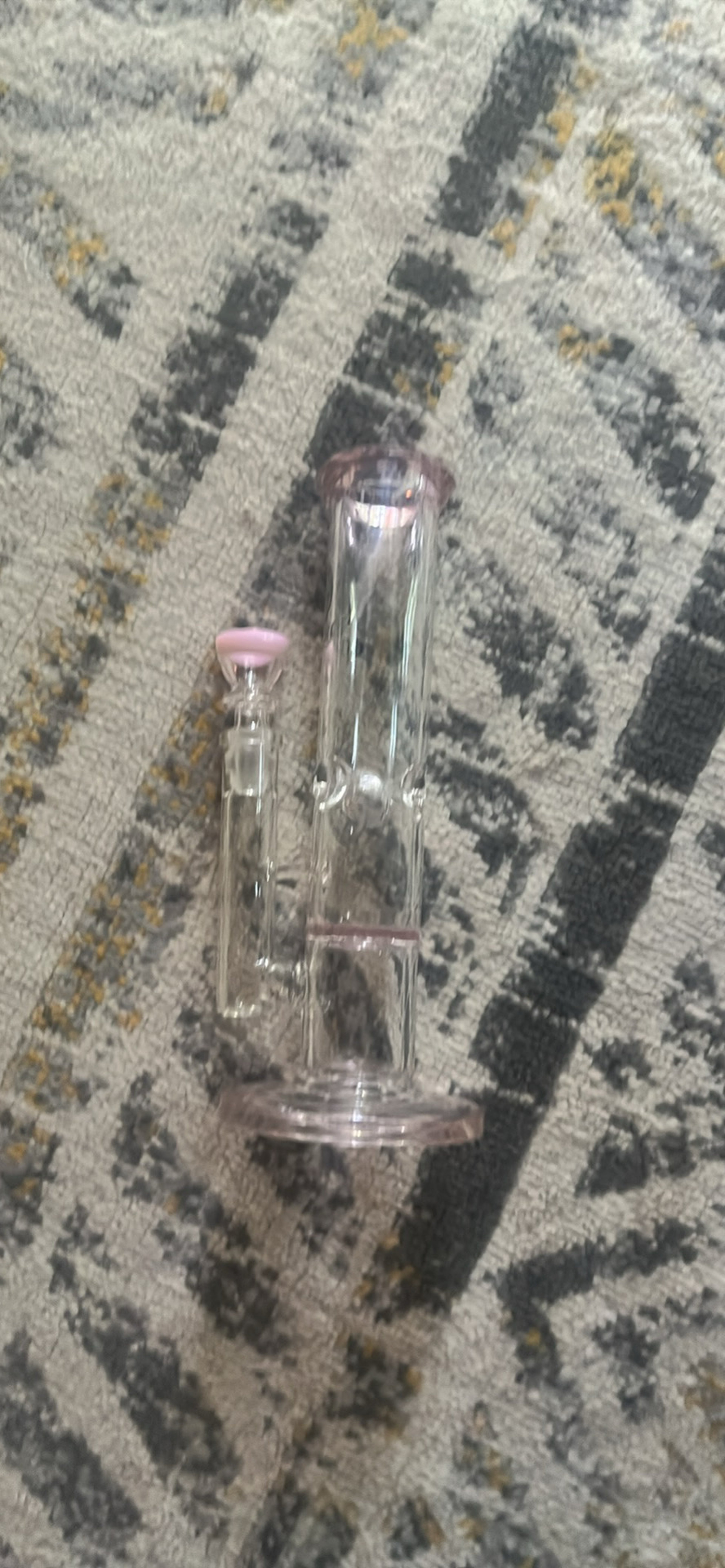 Preview pic of Pink straight pipe bong