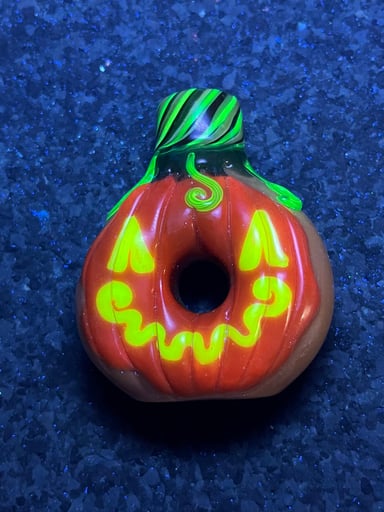 Preview pic of Jack o’lantern donut pipe kgb sarah