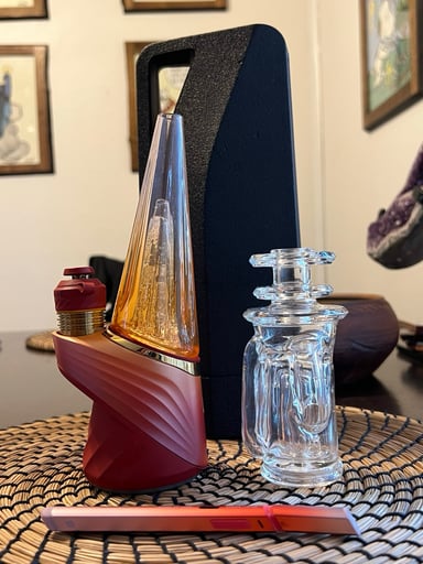 Preview pic of Daybreak Puffco bundle  hot knife + recycler top