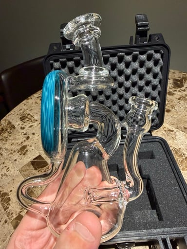 Preview pic of Dabber Jones Power Pump with matching OTP spinner cap and Pelican
