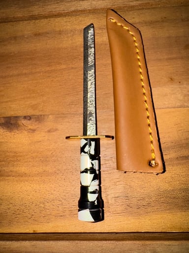 Preview pic of Damascus Sword Tool