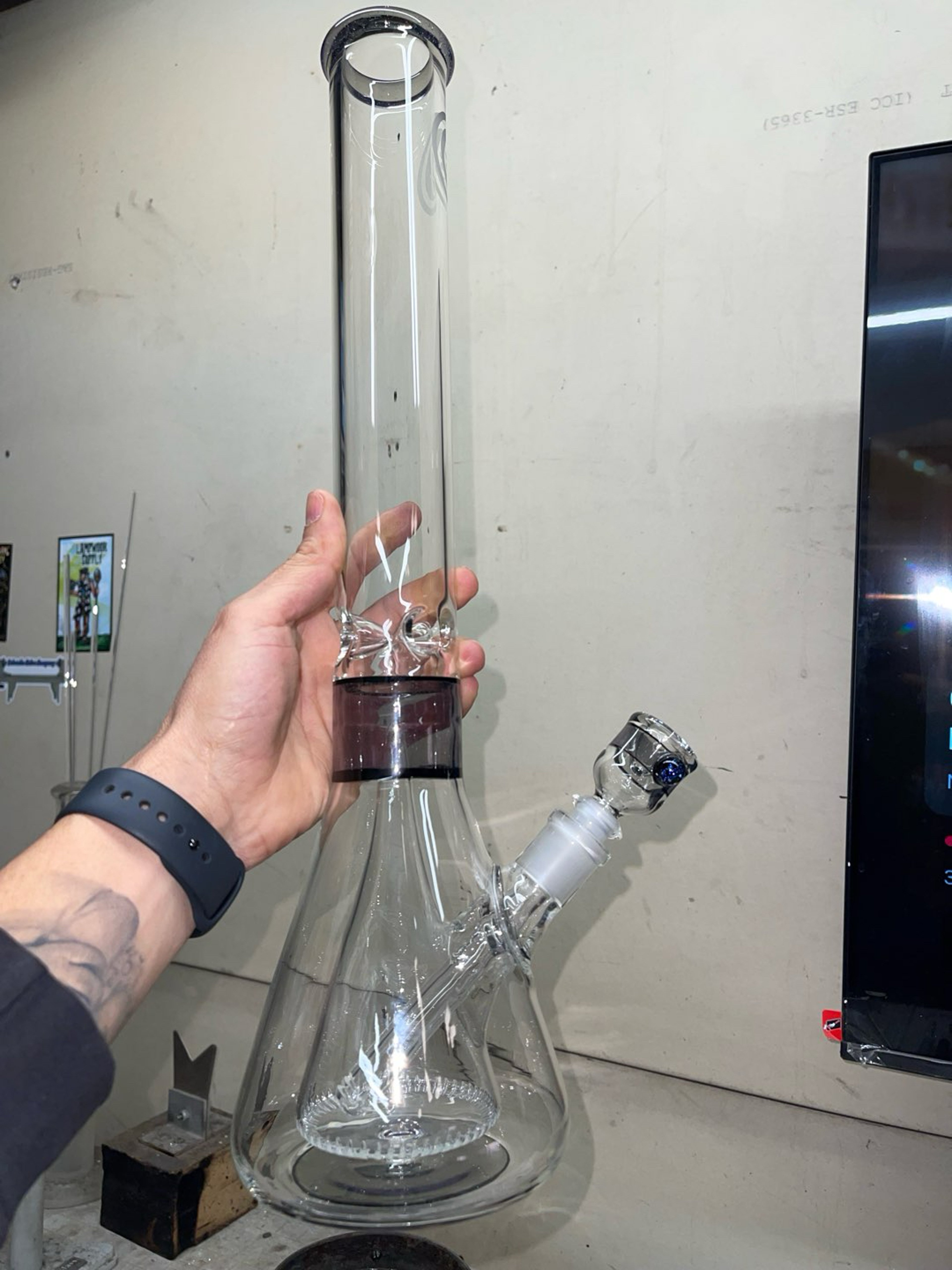 Preview pic of Parallax cfl  color, piramid perc 18”x50mm 1 hole slide