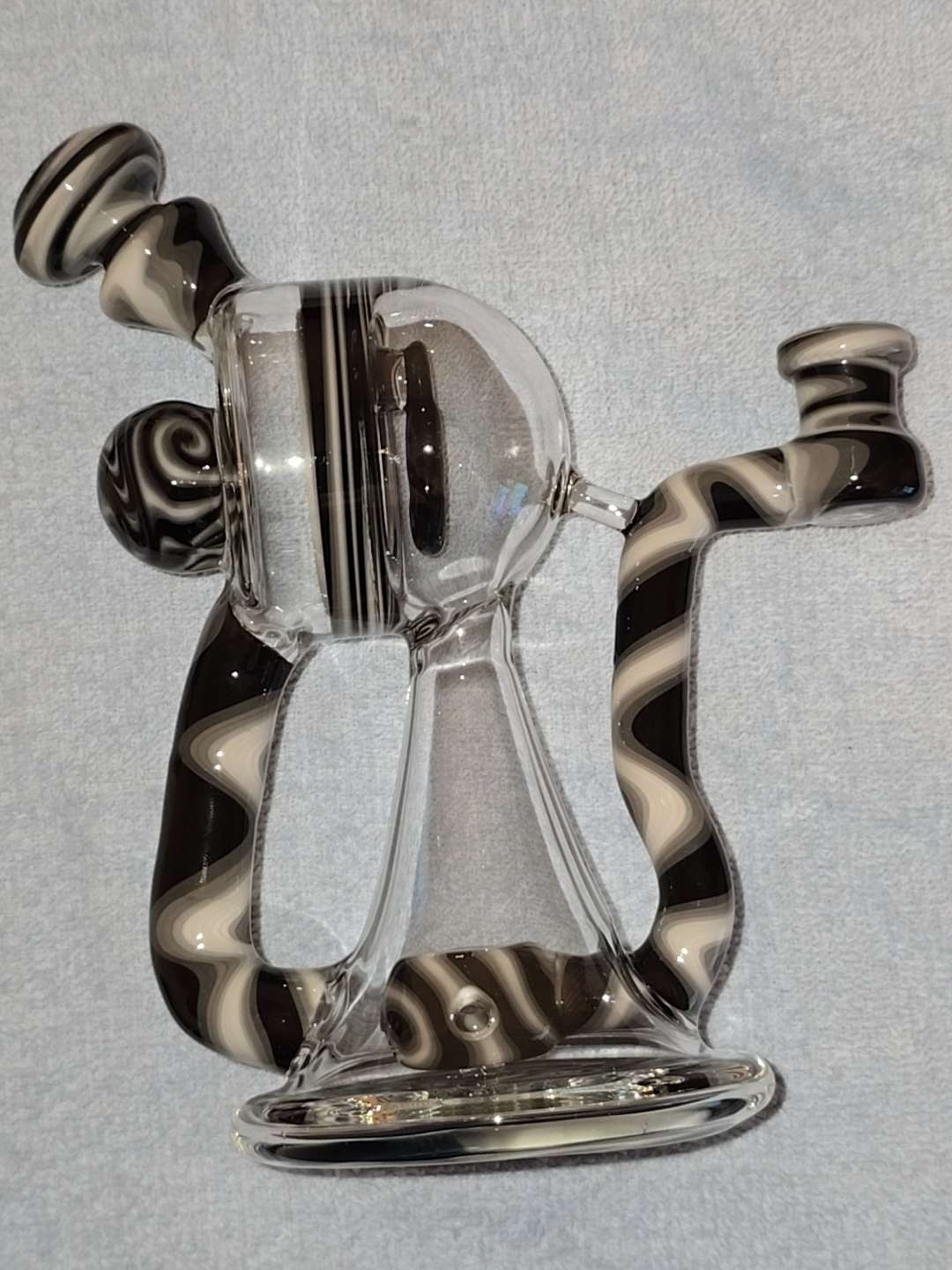 Preview pic of Whos boro x Captain hook glass art collab washer and dryer #8